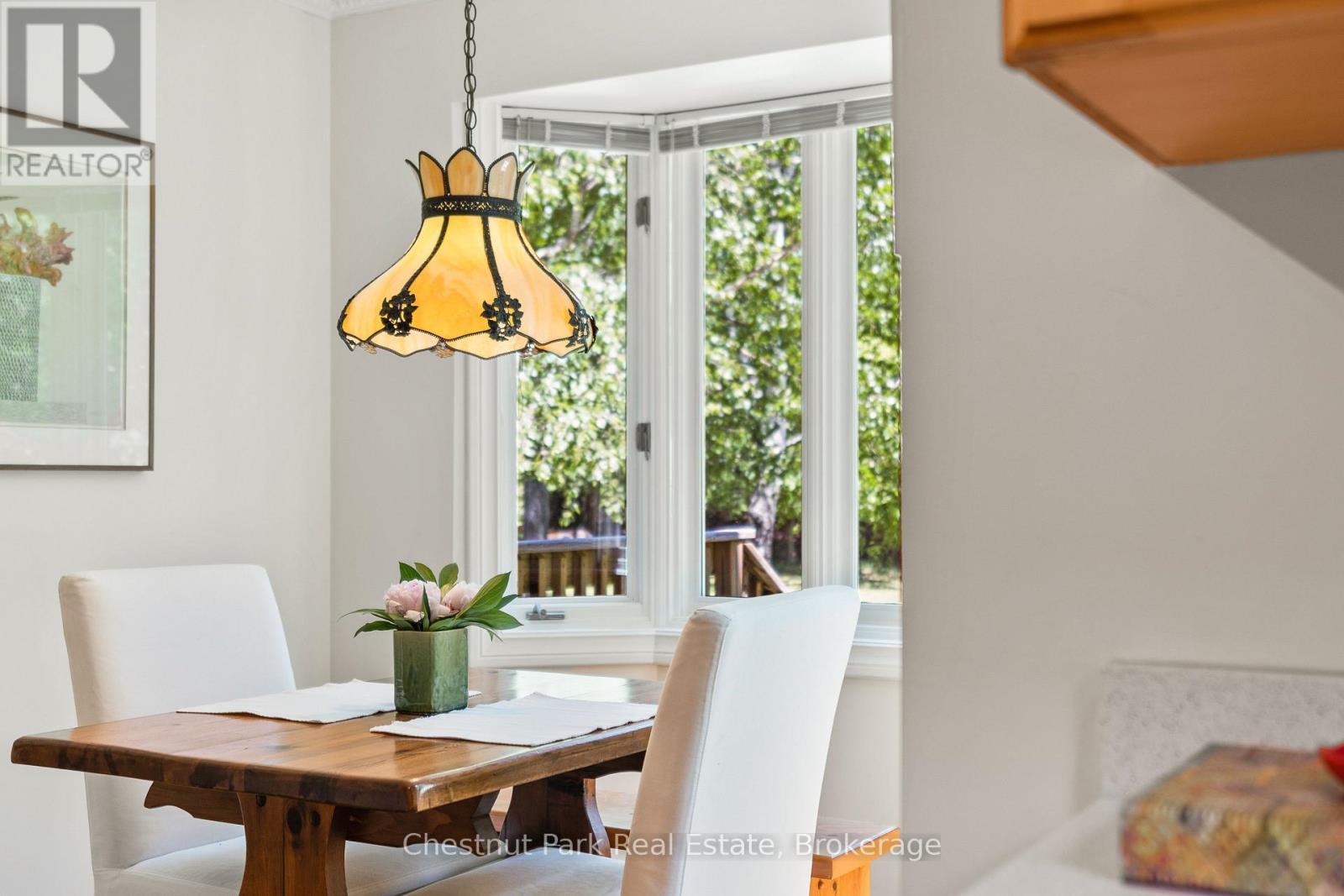 600380 Sideroad 50 N, Chatsworth, ON - Indoor Photo Showing Dining Room