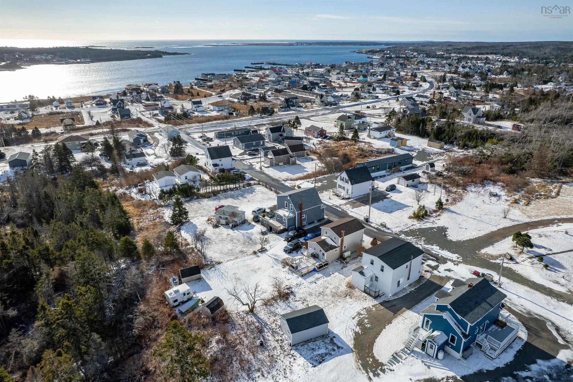 52 Pepperell Street, Louisbourg, NS