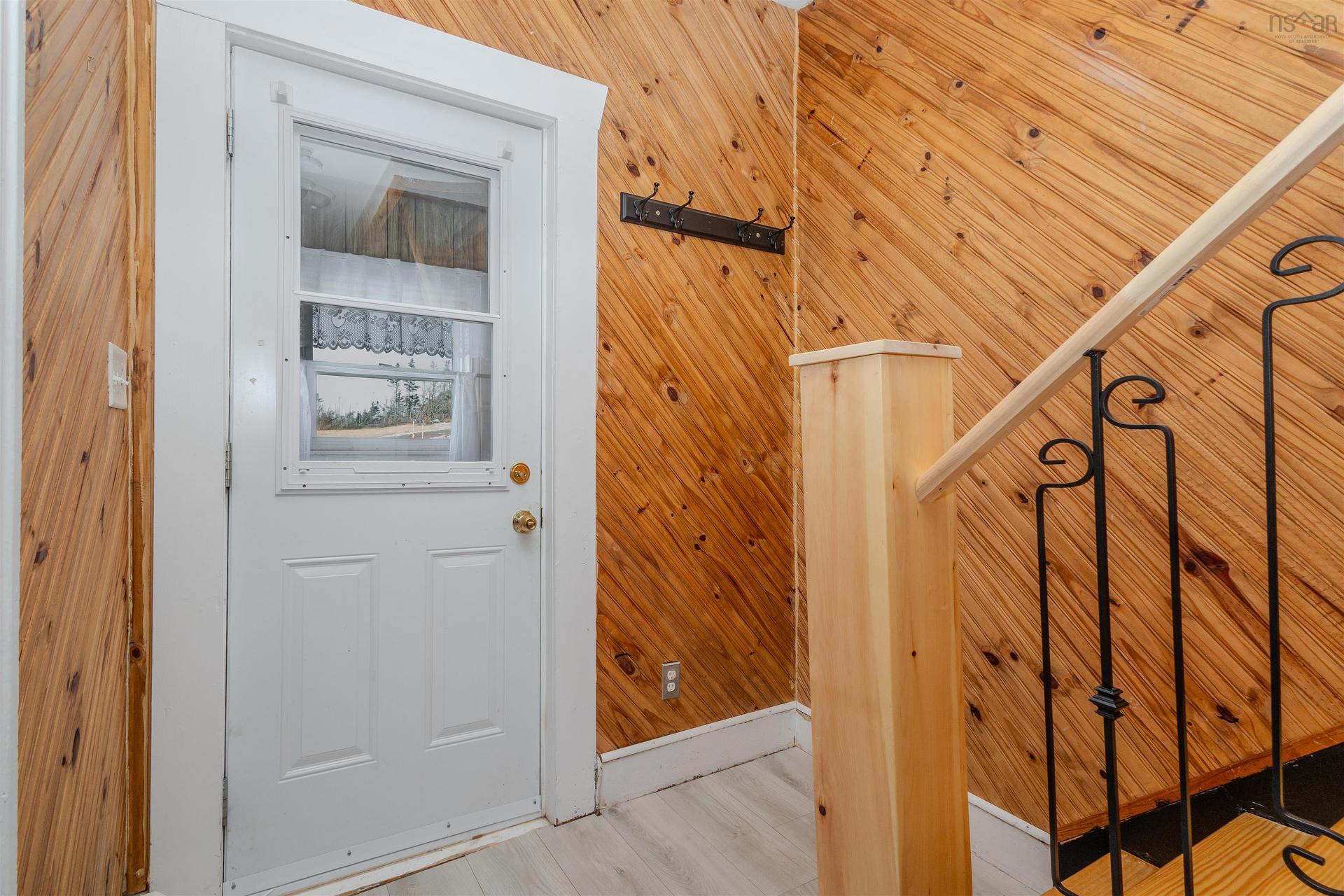 52 Pepperell Street, Louisbourg, NS