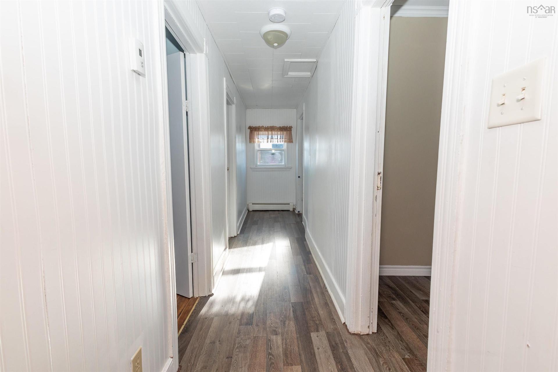 52 Pepperell Street, Louisbourg, NS