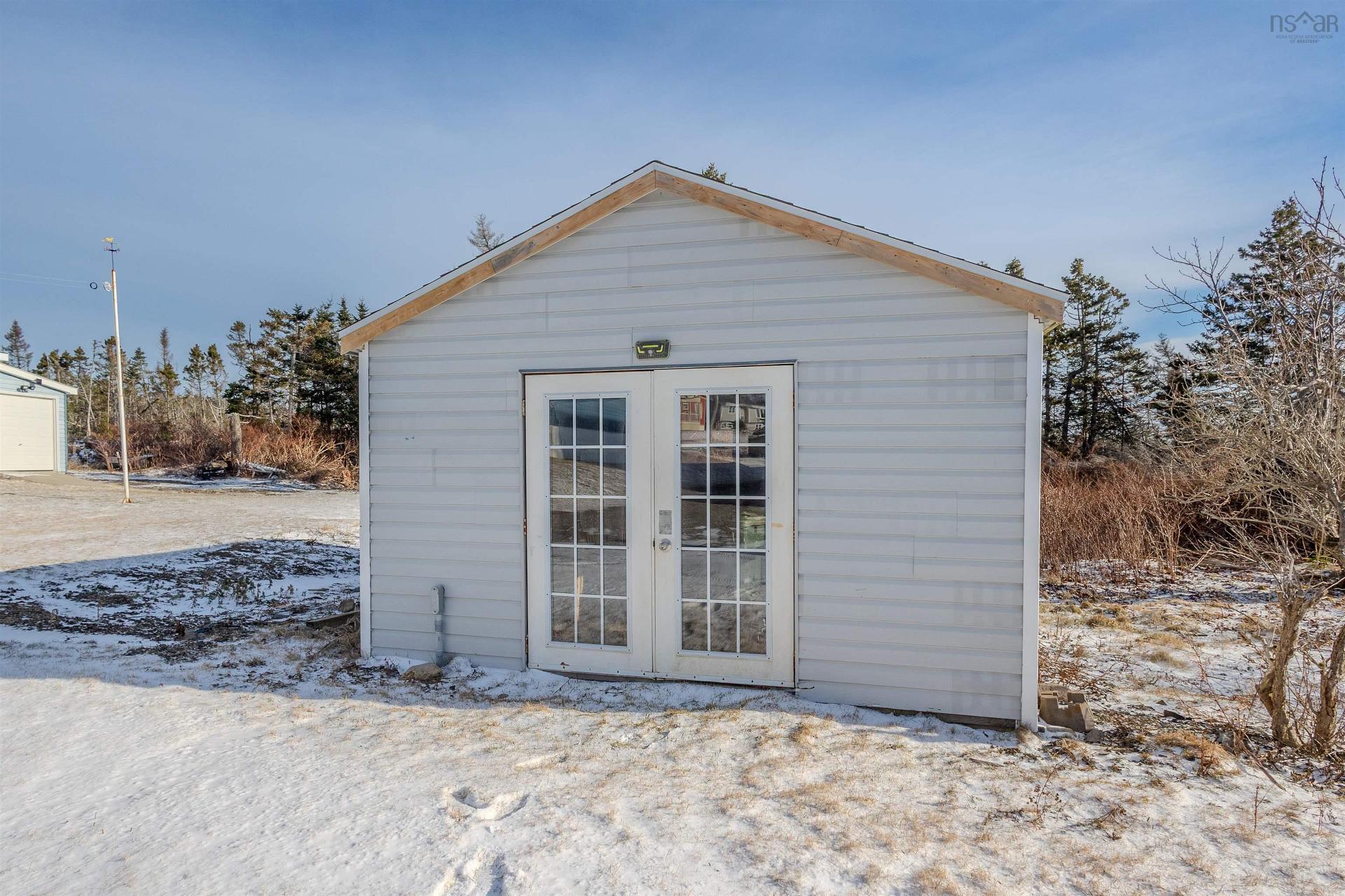 52 Pepperell Street, Louisbourg, NS