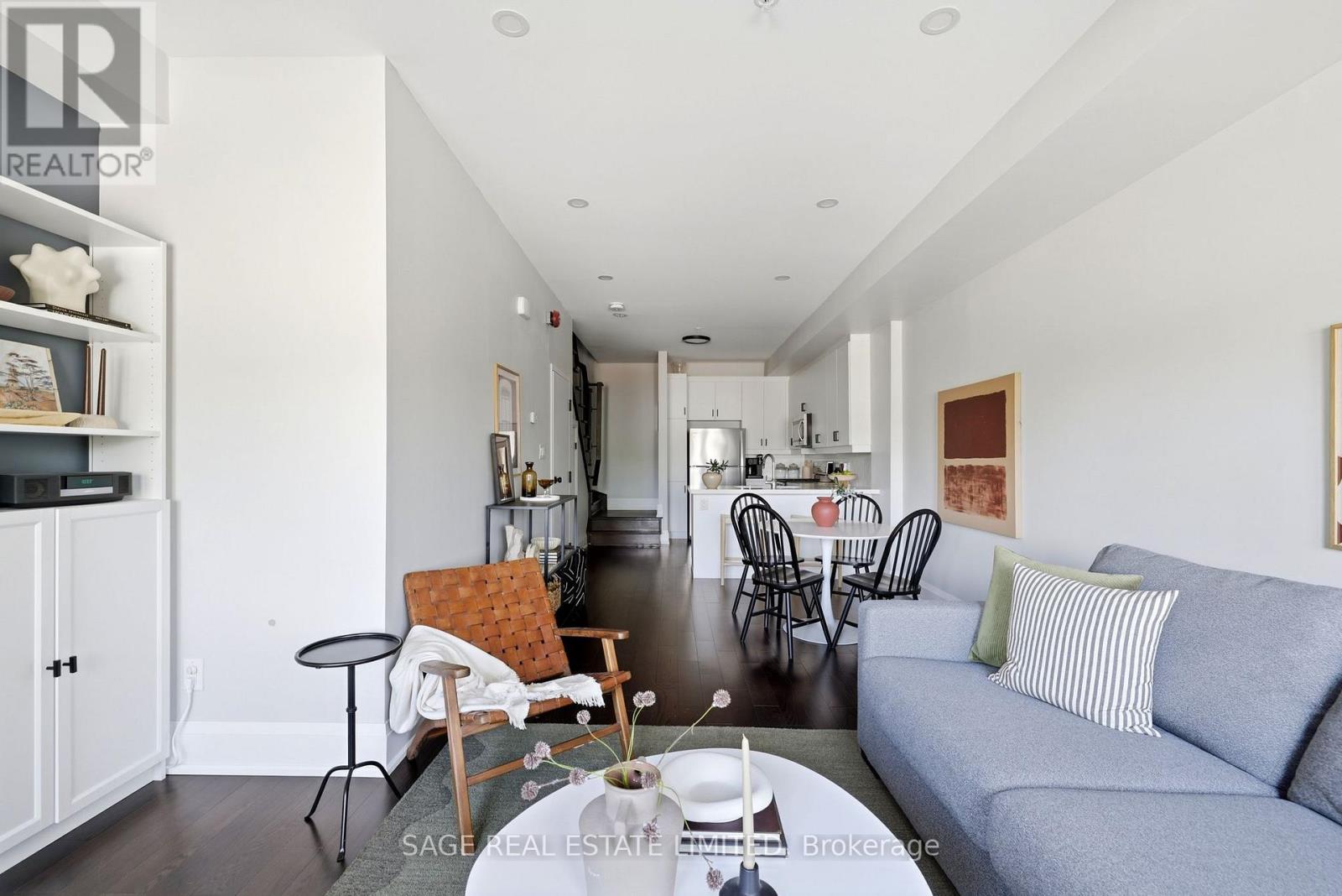 Th4 - 6 Kalmar Avenue, Toronto, ON - Indoor Photo Showing Living Room