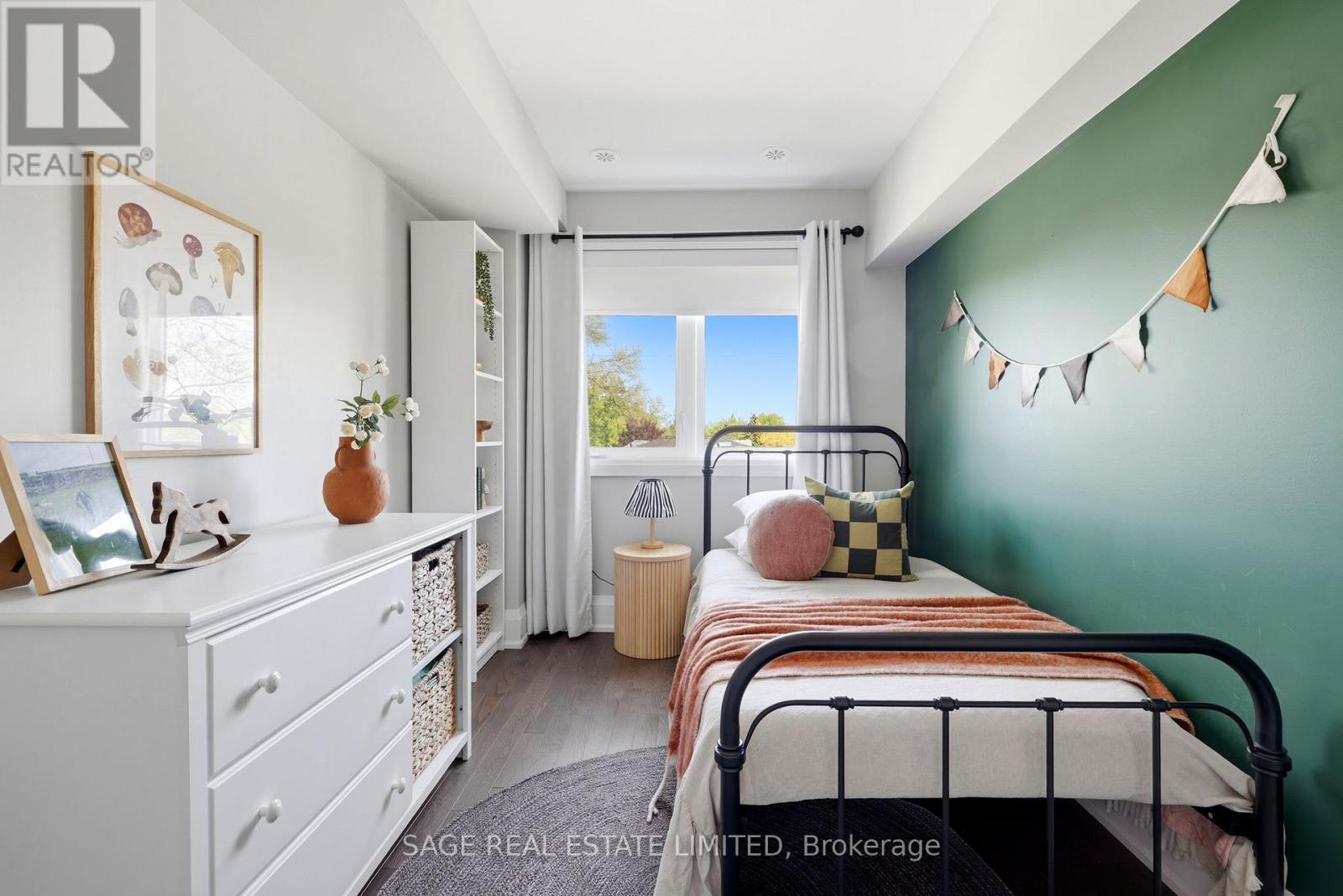 Th4 - 6 Kalmar Avenue, Toronto, ON - Indoor Photo Showing Bedroom