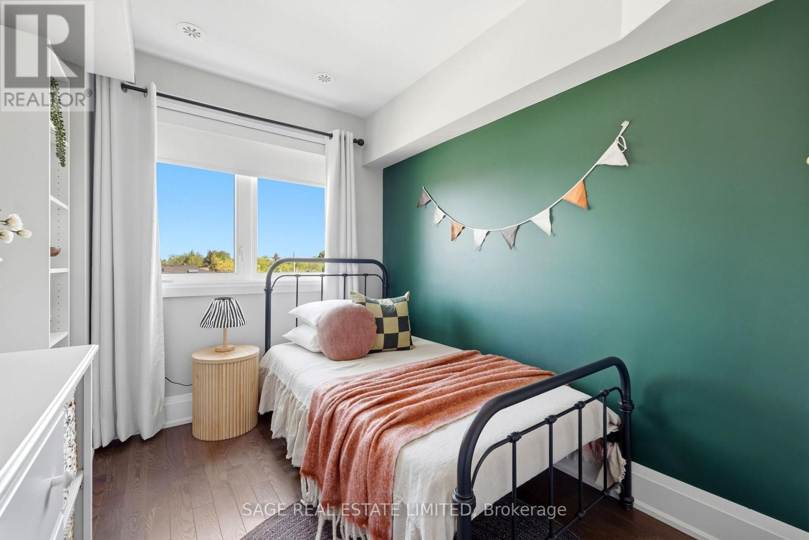 Th4 - 6 Kalmar Avenue, Toronto, ON - Indoor Photo Showing Bedroom