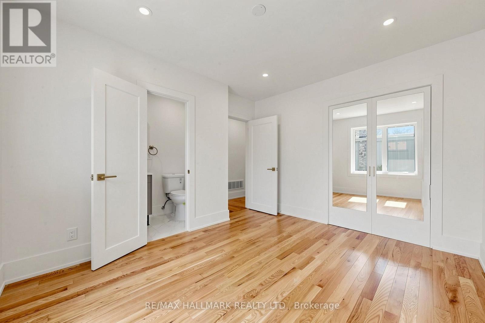 11 Johnson Road, Aurora, ON - Indoor Photo Showing Other Room