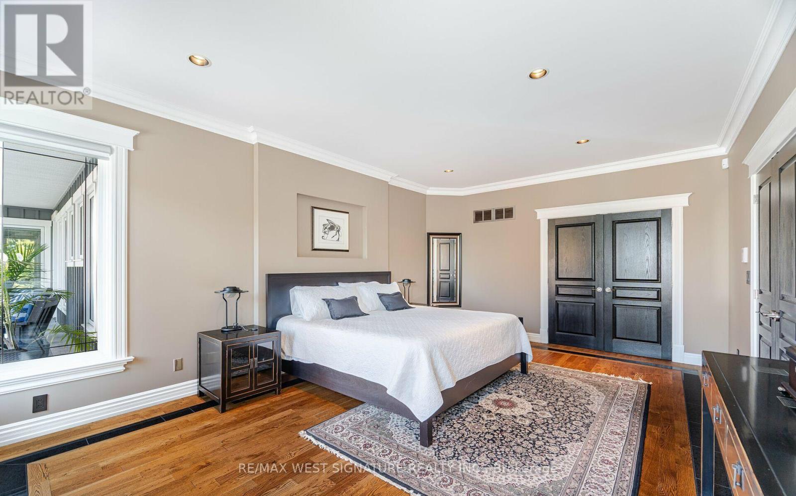 16070 Keele Street, King, ON - Indoor Photo Showing Bedroom