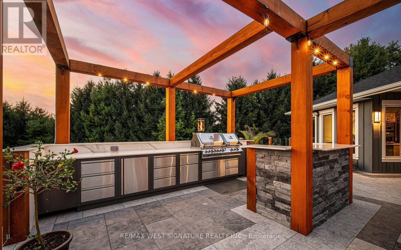 16070 Keele Street, King, ON - Outdoor With Exterior