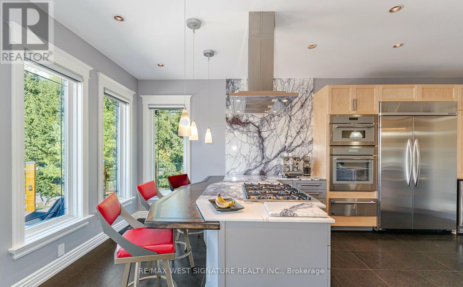 16070 Keele Street, King, ON - Indoor Photo Showing Kitchen