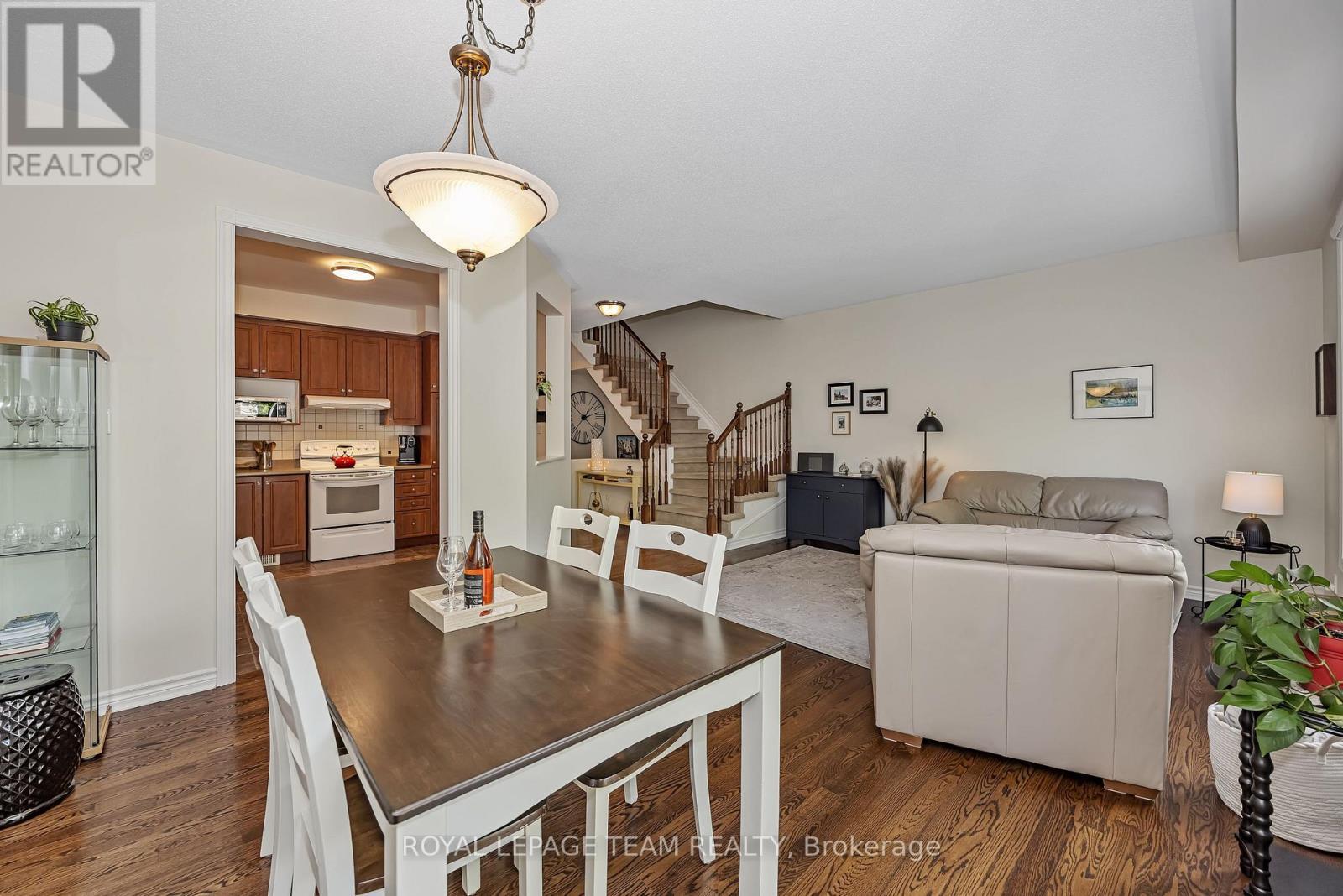 472 Celtic Ridge Crescent, Ottawa, ON - Indoor Photo Showing Other Room