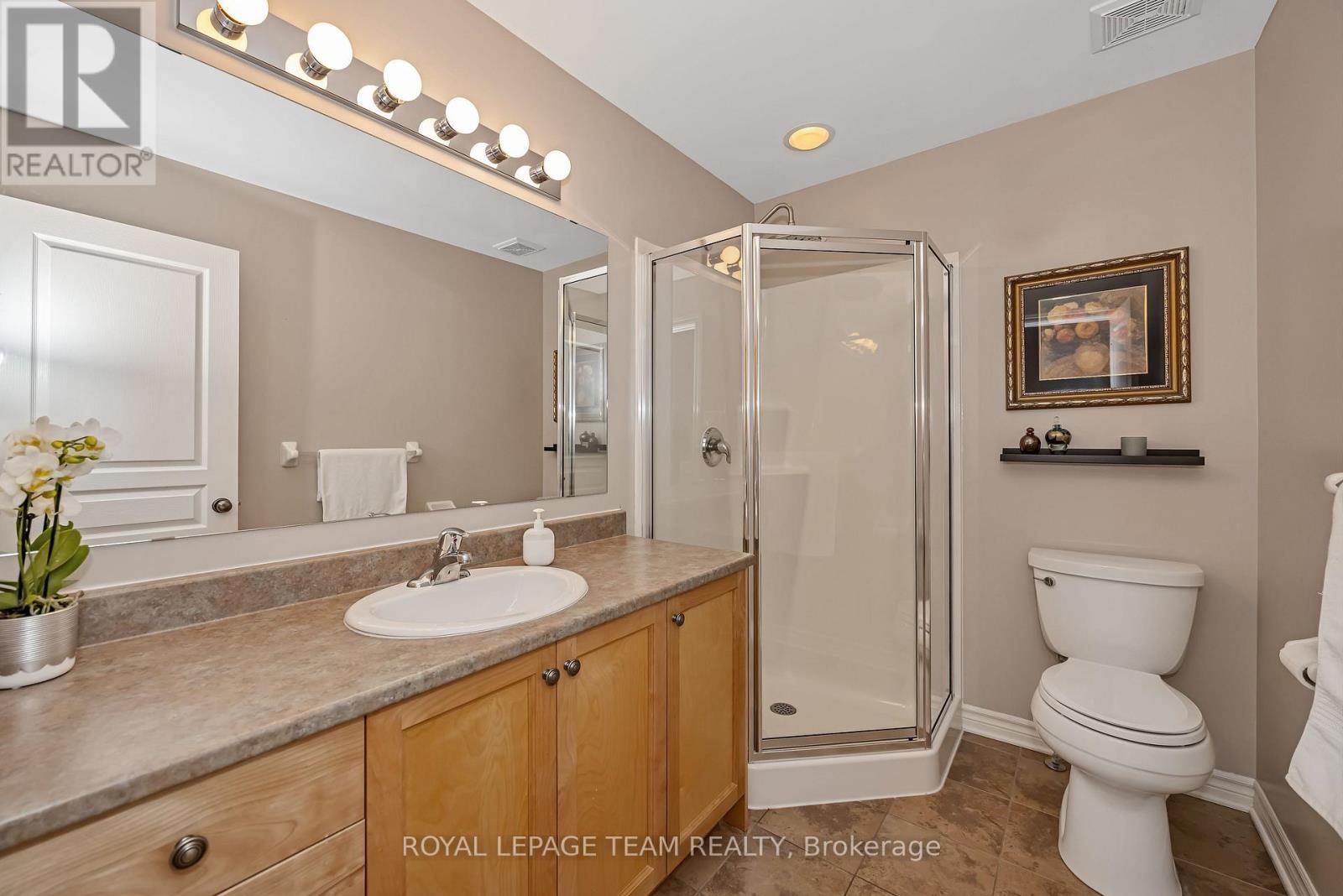 472 Celtic Ridge Crescent, Ottawa, ON - Indoor Photo Showing Bathroom