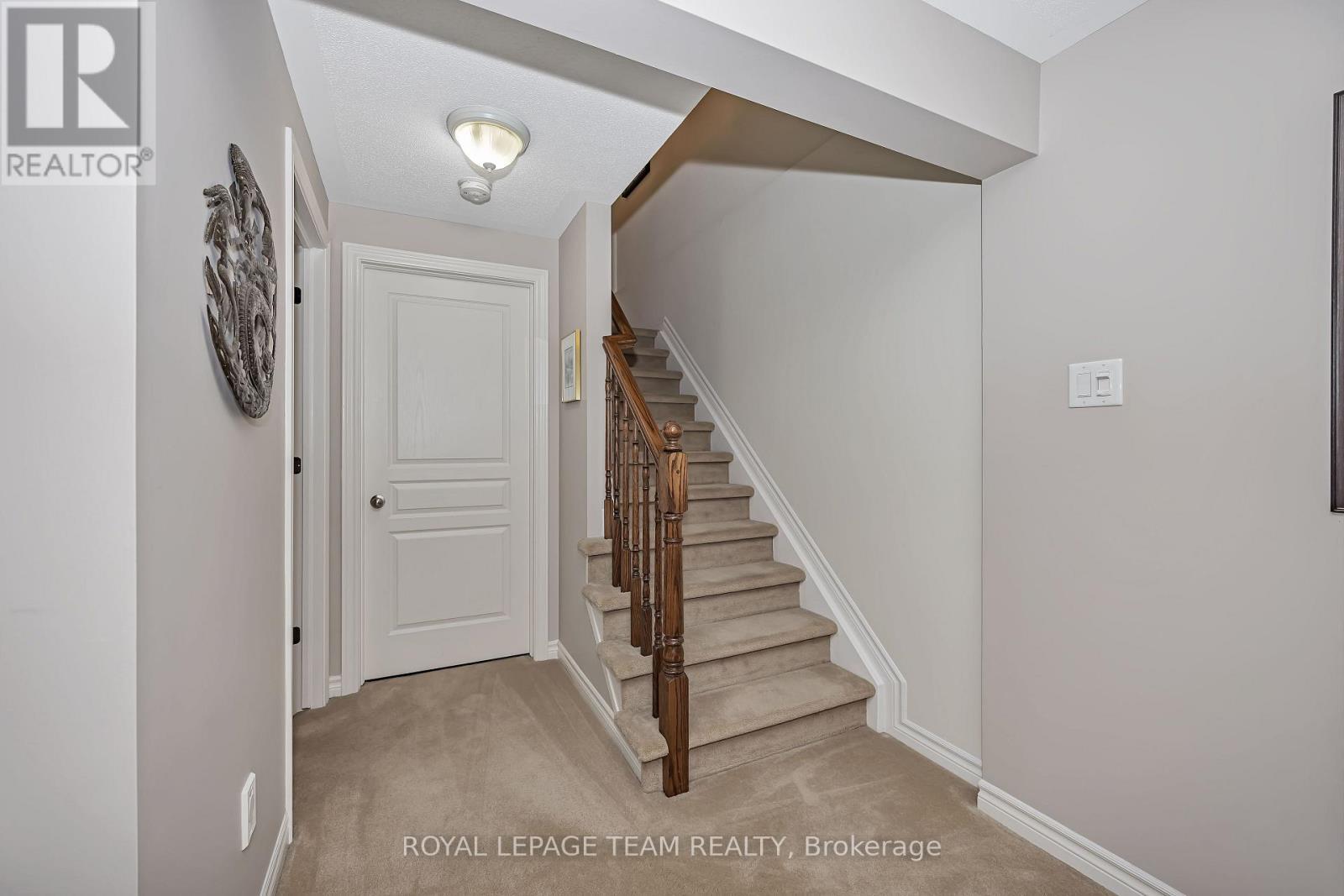 472 Celtic Ridge Crescent, Ottawa, ON - Indoor Photo Showing Other Room