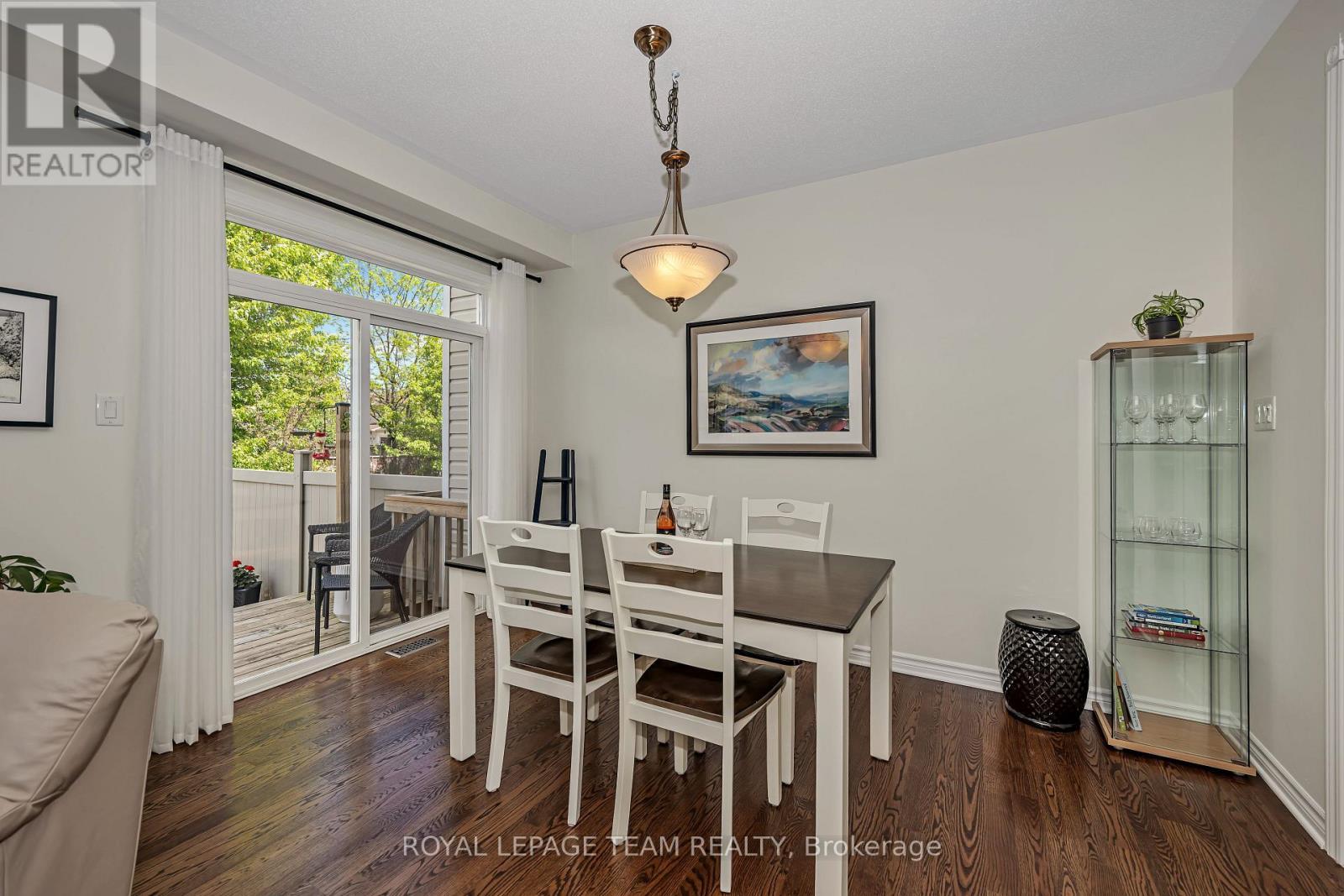 472 Celtic Ridge Crescent, Ottawa, ON - Indoor Photo Showing Dining Room