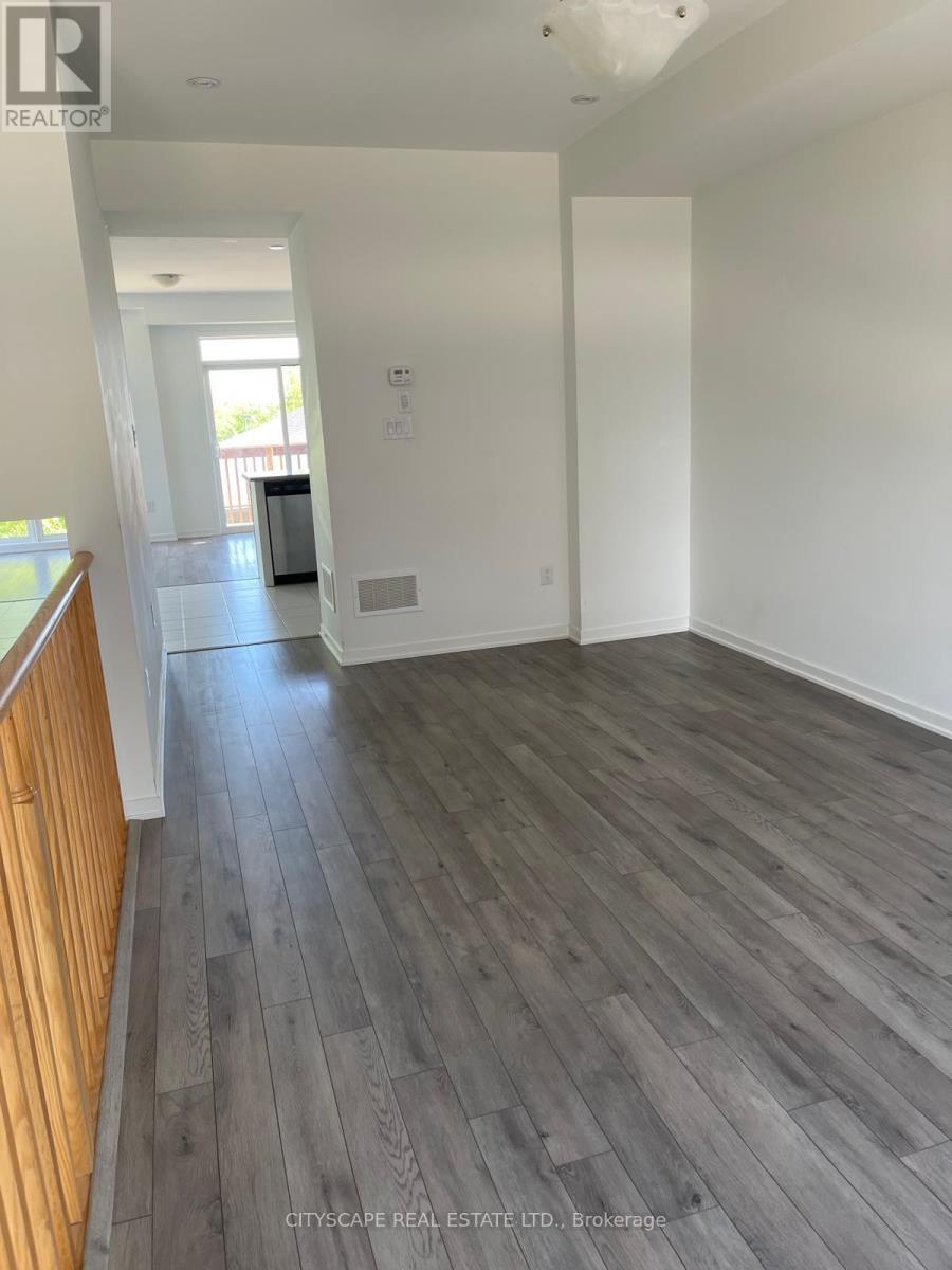 801 Heathrow Path, Oshawa, ON - Indoor Photo Showing Other Room