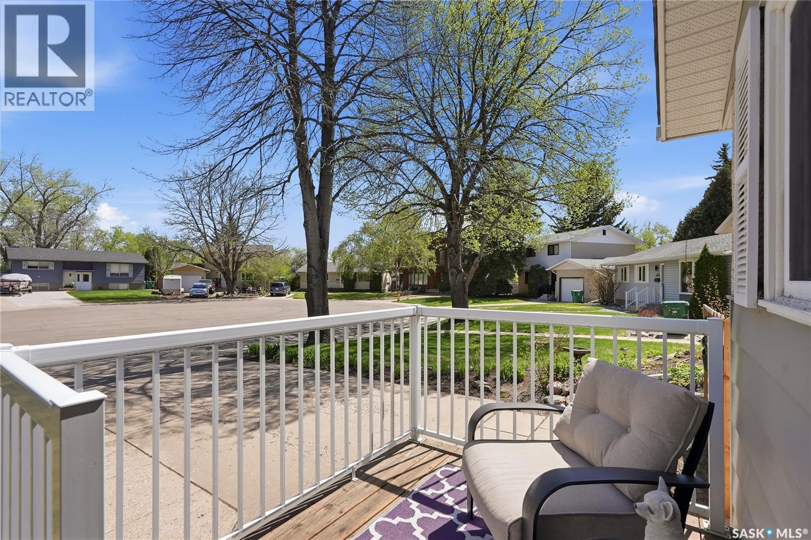 229 Acadia Place, Saskatoon, SK - Outdoor With Deck Patio Veranda