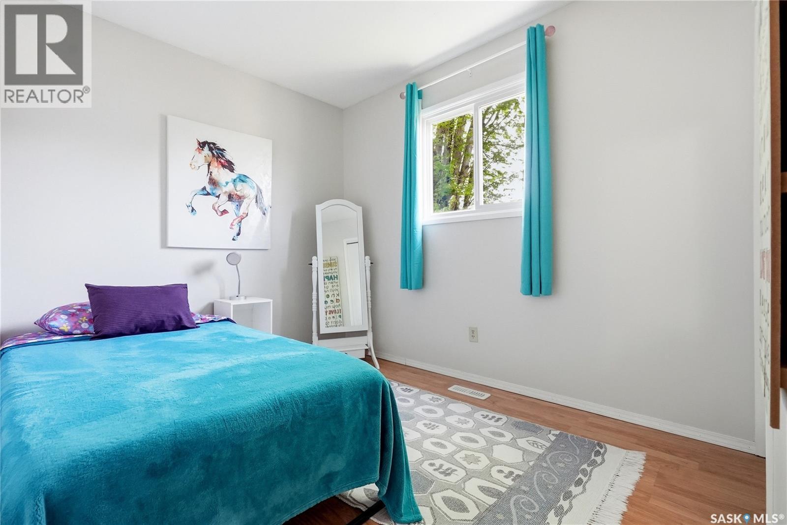 229 Acadia Place, Saskatoon, SK - Indoor Photo Showing Bedroom
