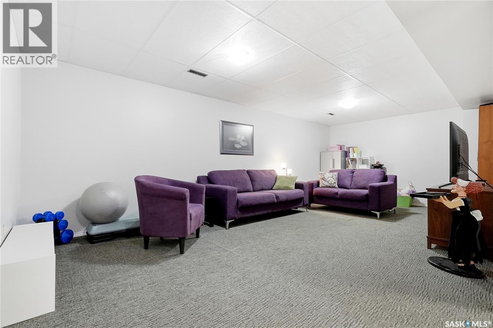 229 Acadia Place, Saskatoon, SK - Indoor