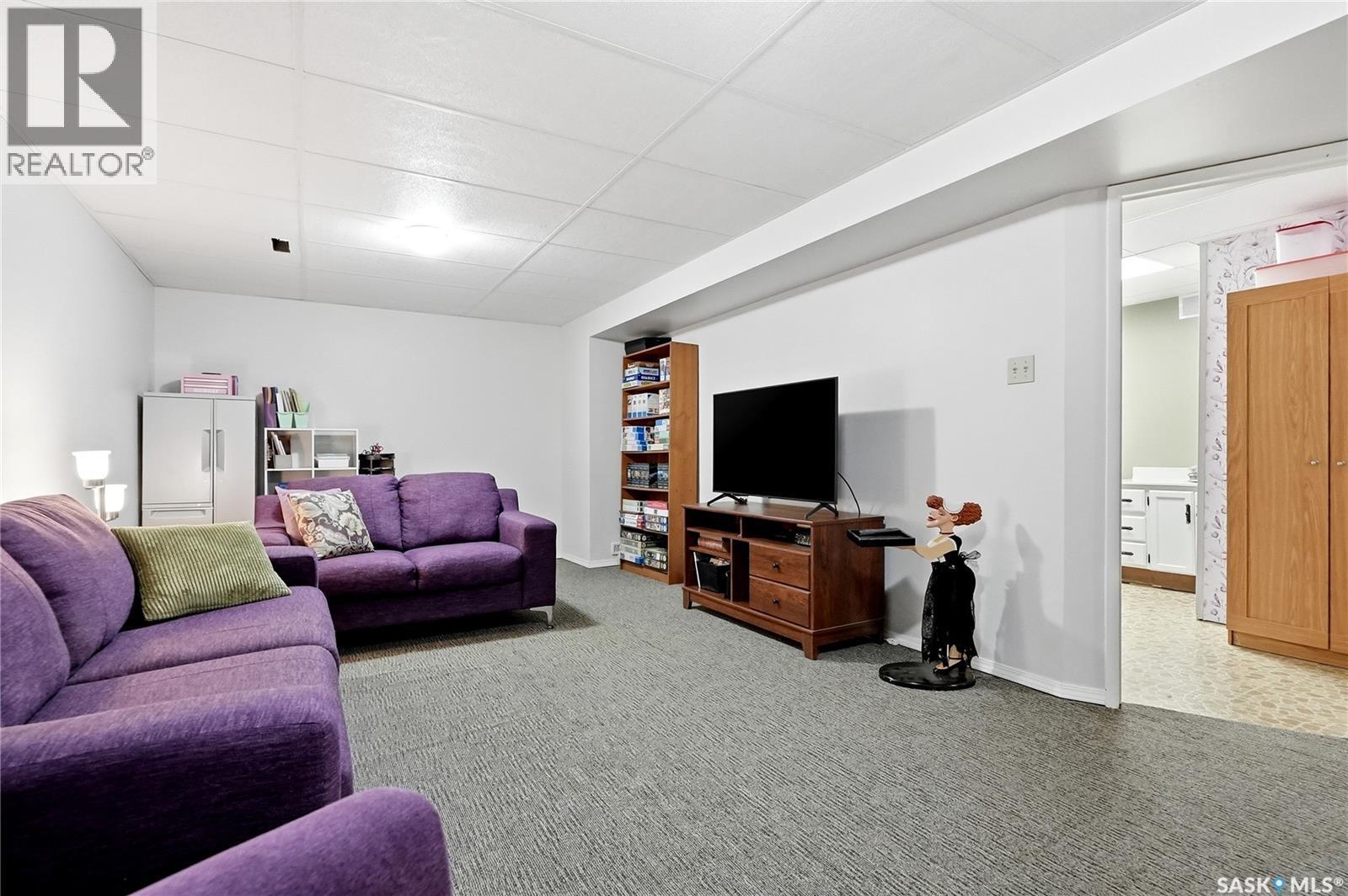 229 Acadia Place, Saskatoon, SK - Indoor