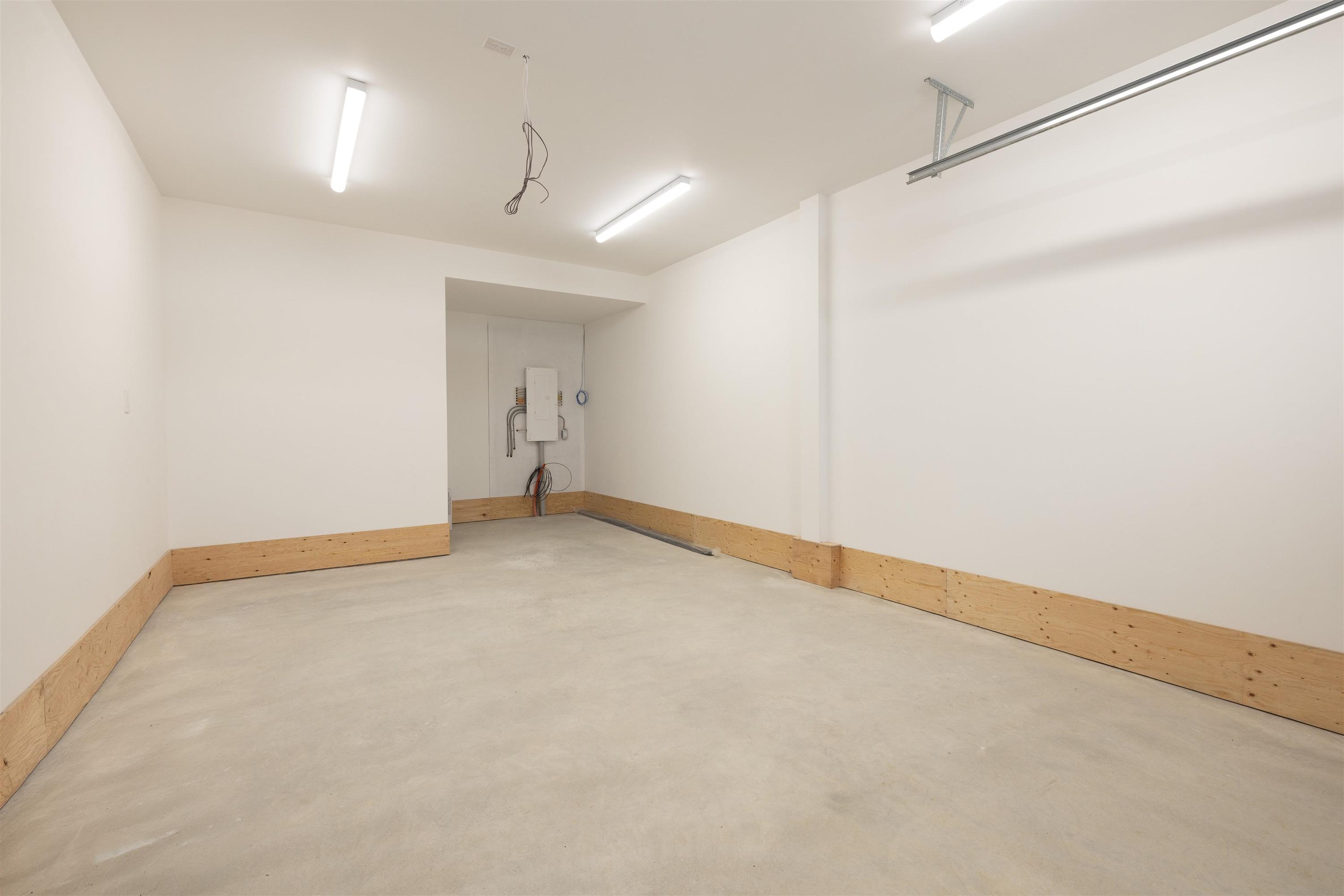 828 Weiler Boulevard, Thunder Bay, ON - Indoor Photo Showing Other Room
