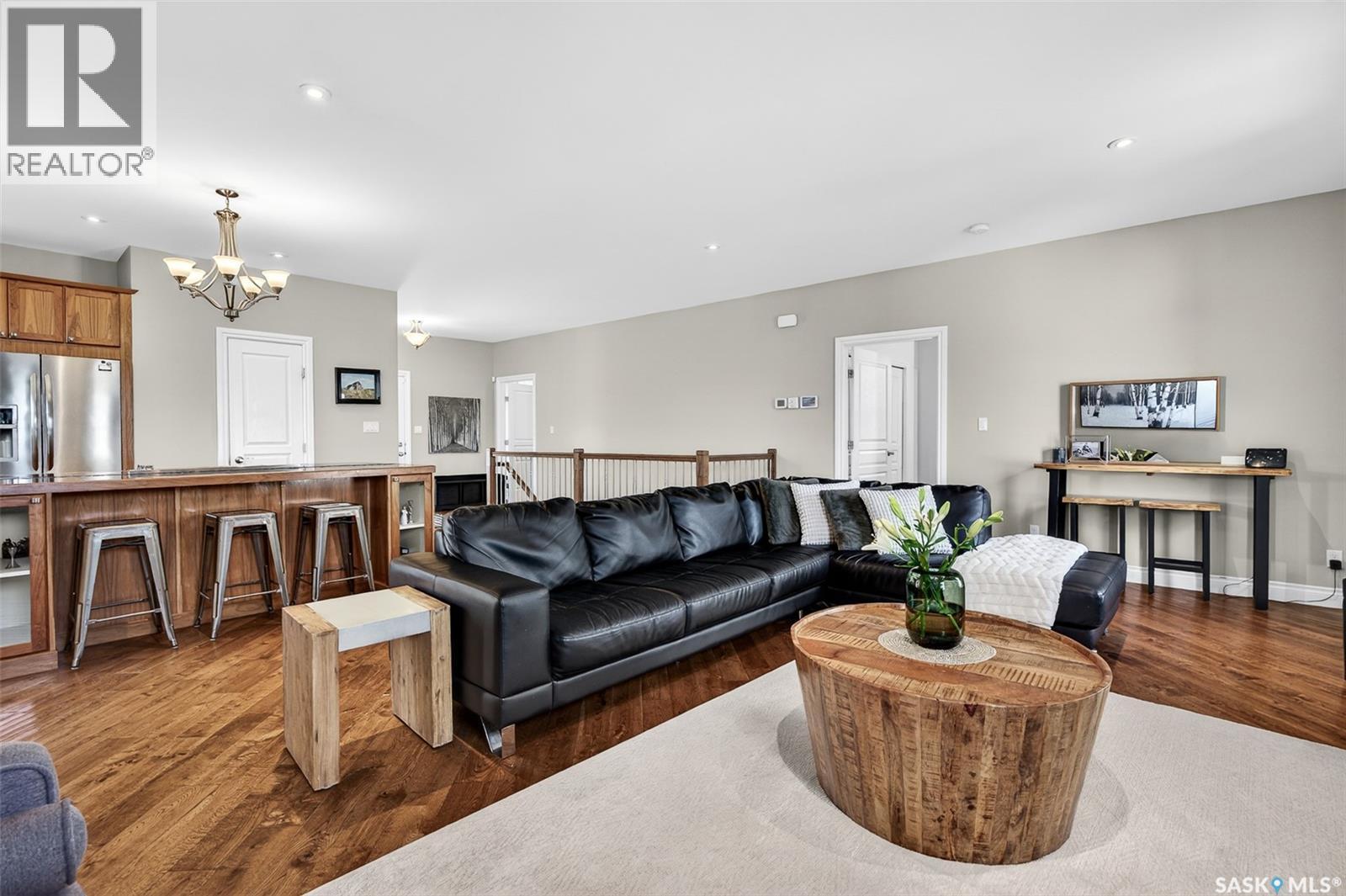 66 Everton Crescent, Moose Jaw, SK - Indoor Photo Showing Living Room