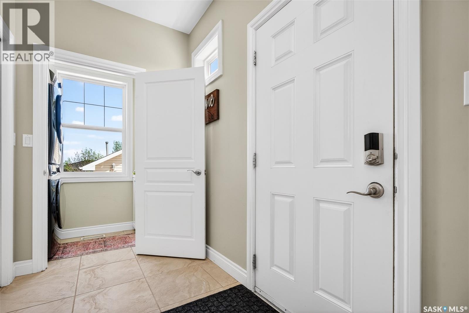 66 Everton Crescent, Moose Jaw, SK - Indoor Photo Showing Other Room
