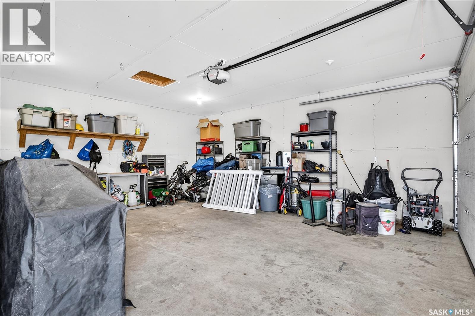 66 Everton Crescent, Moose Jaw, SK - Indoor Photo Showing Garage
