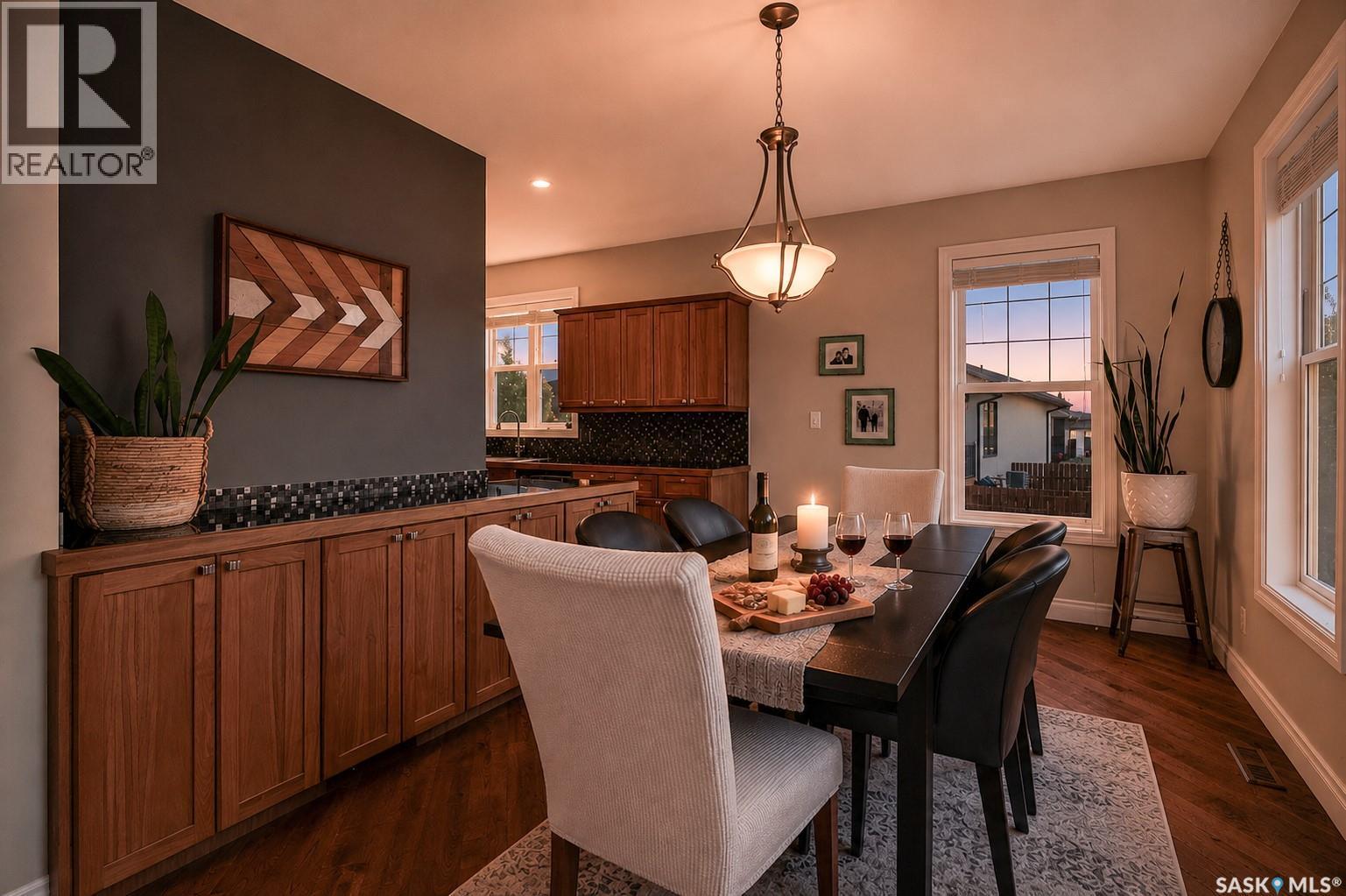 66 Everton Crescent, Moose Jaw, SK - Indoor Photo Showing Dining Room