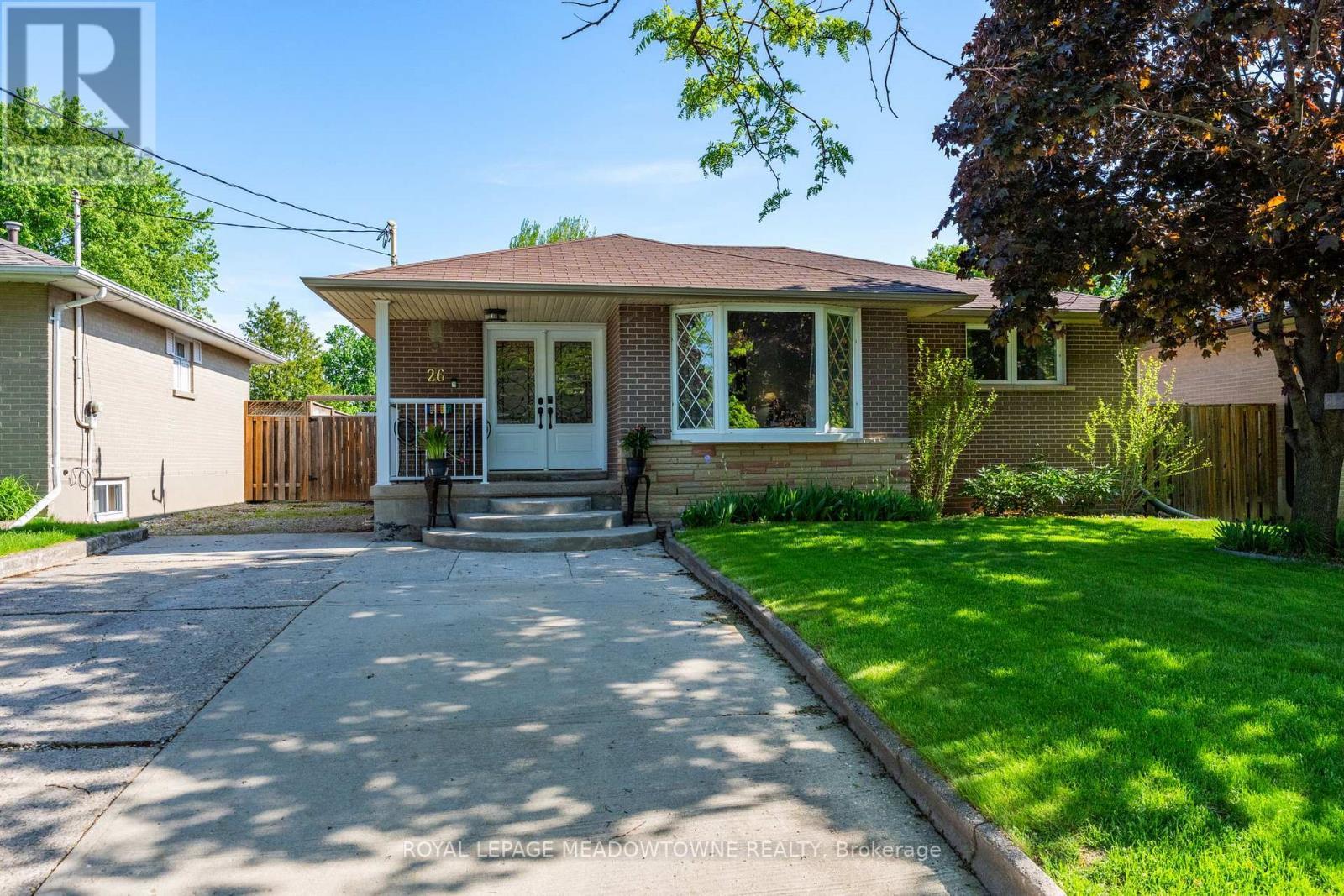 26 Moultrey Crescent, Halton Hills, ON - Outdoor