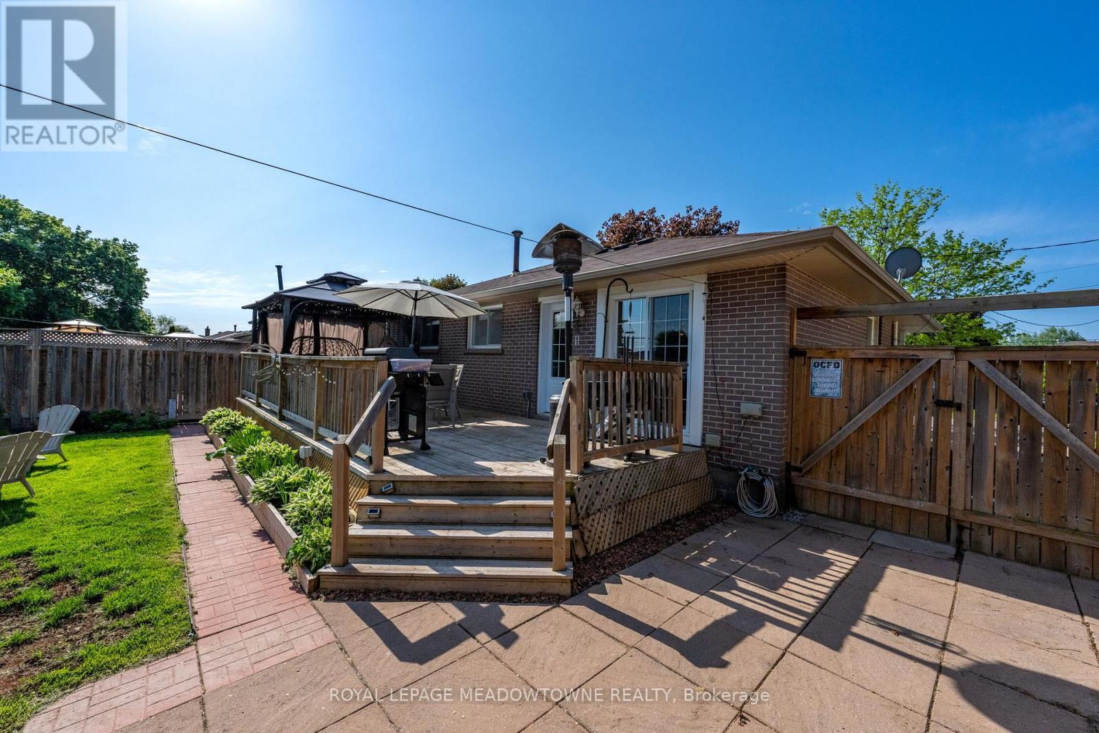 26 Moultrey Crescent, Halton Hills, ON - Outdoor With Deck Patio Veranda