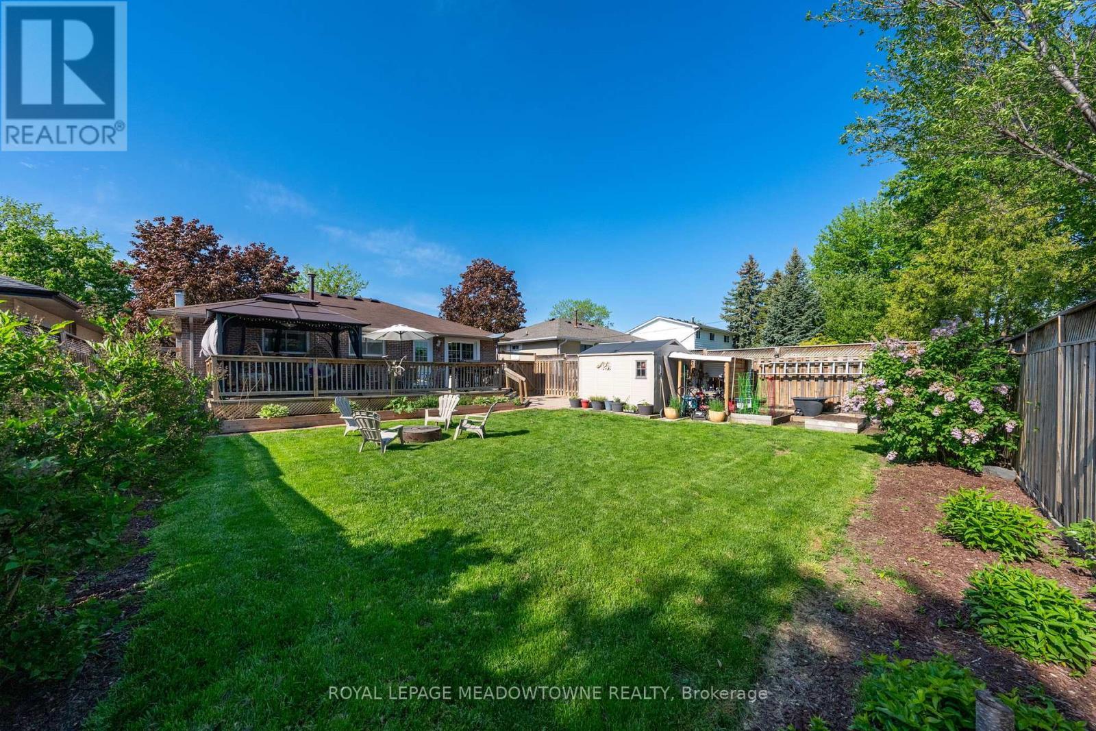 26 Moultrey Crescent, Halton Hills, ON - Outdoor With Deck Patio Veranda