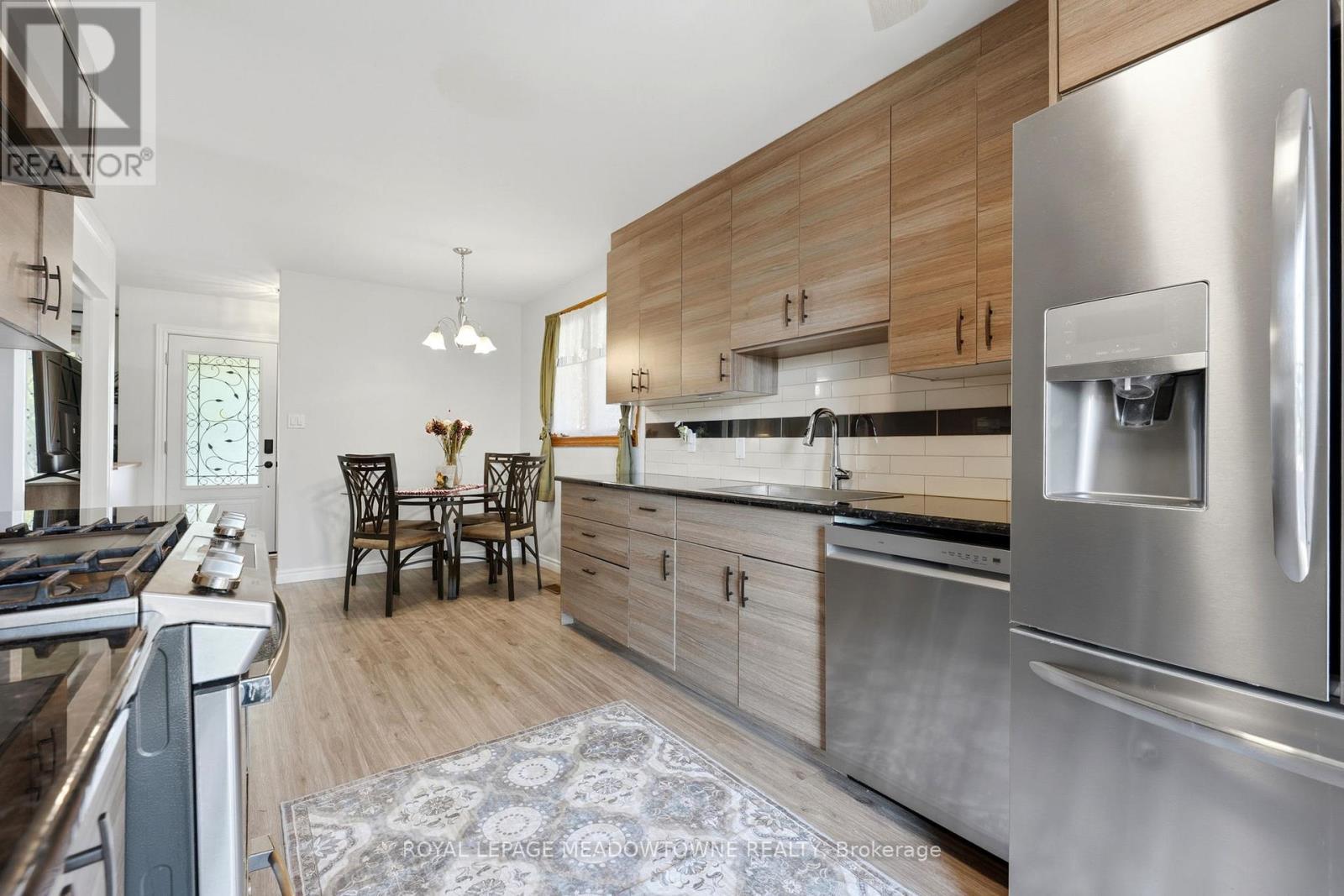 26 Moultrey Crescent, Halton Hills, ON - Indoor Photo Showing Kitchen