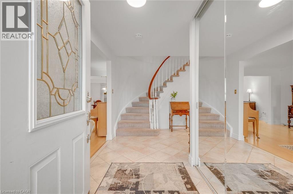 6366 Miller'S Grove, Mississauga, ON - Indoor Photo Showing Other Room