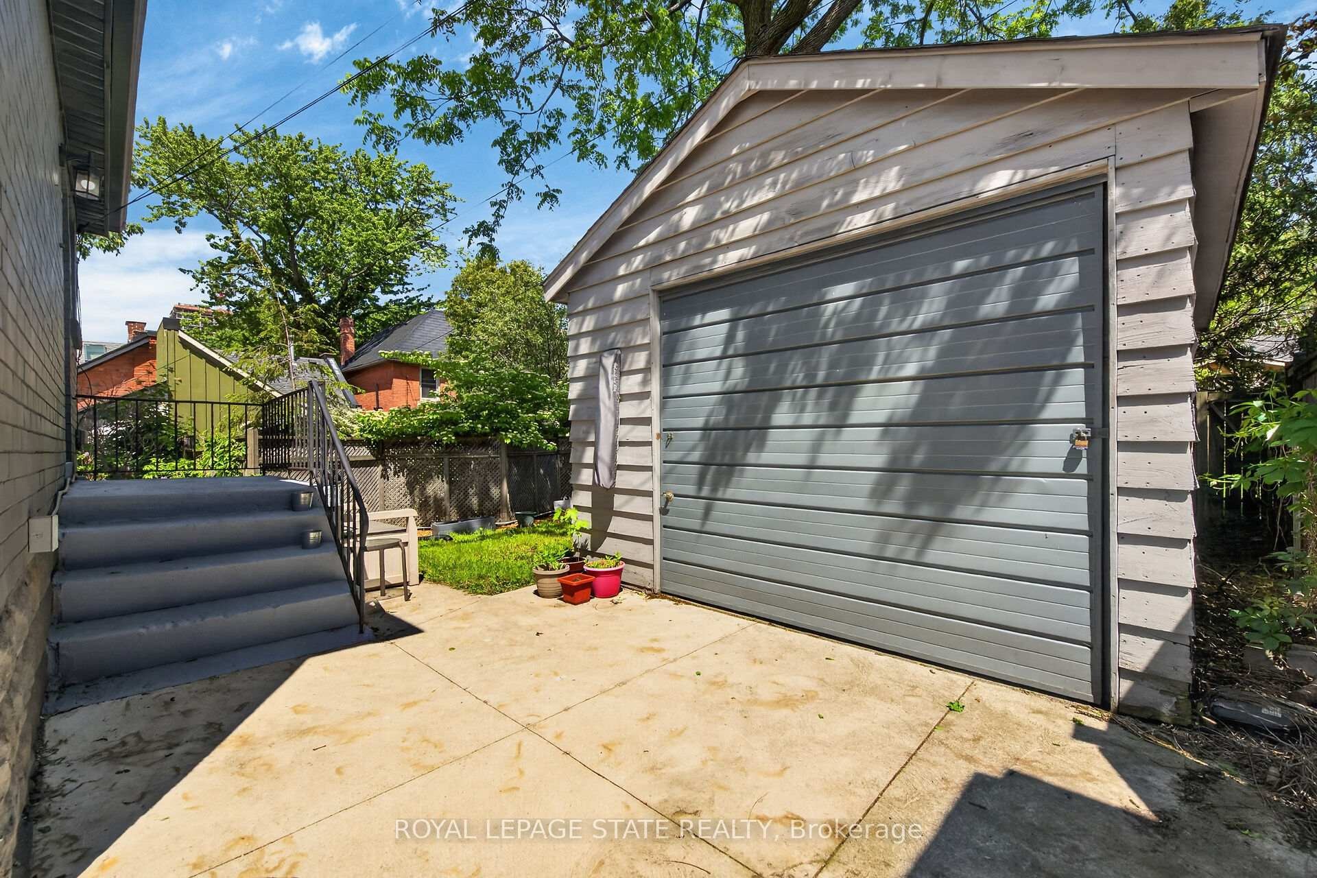 219 Hess Street S, Hamilton, ON - Outdoor