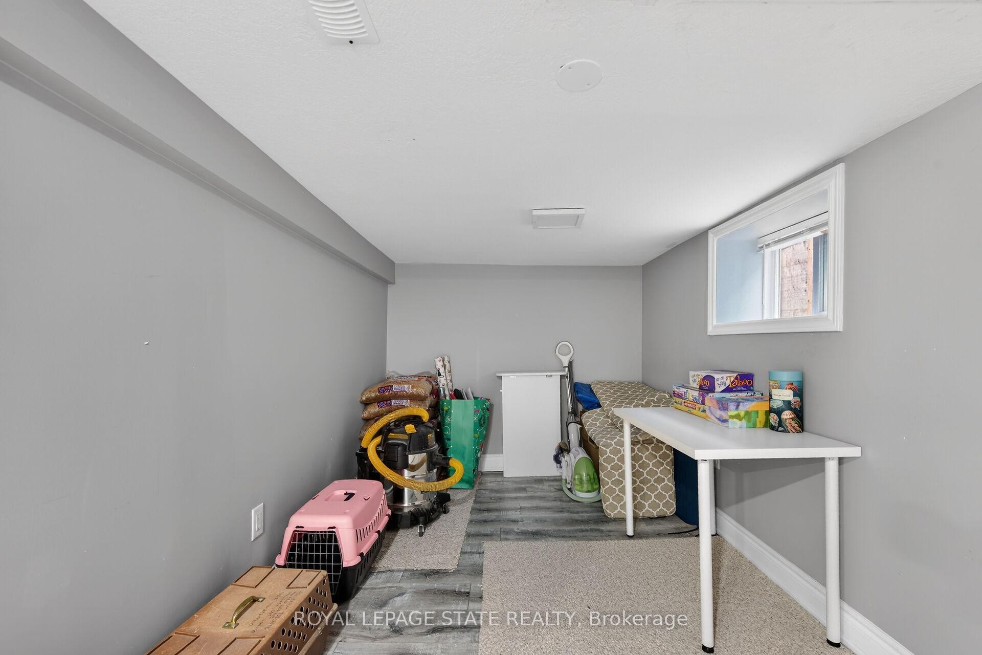 219 Hess Street S, Hamilton, ON - Indoor Photo Showing Other Room