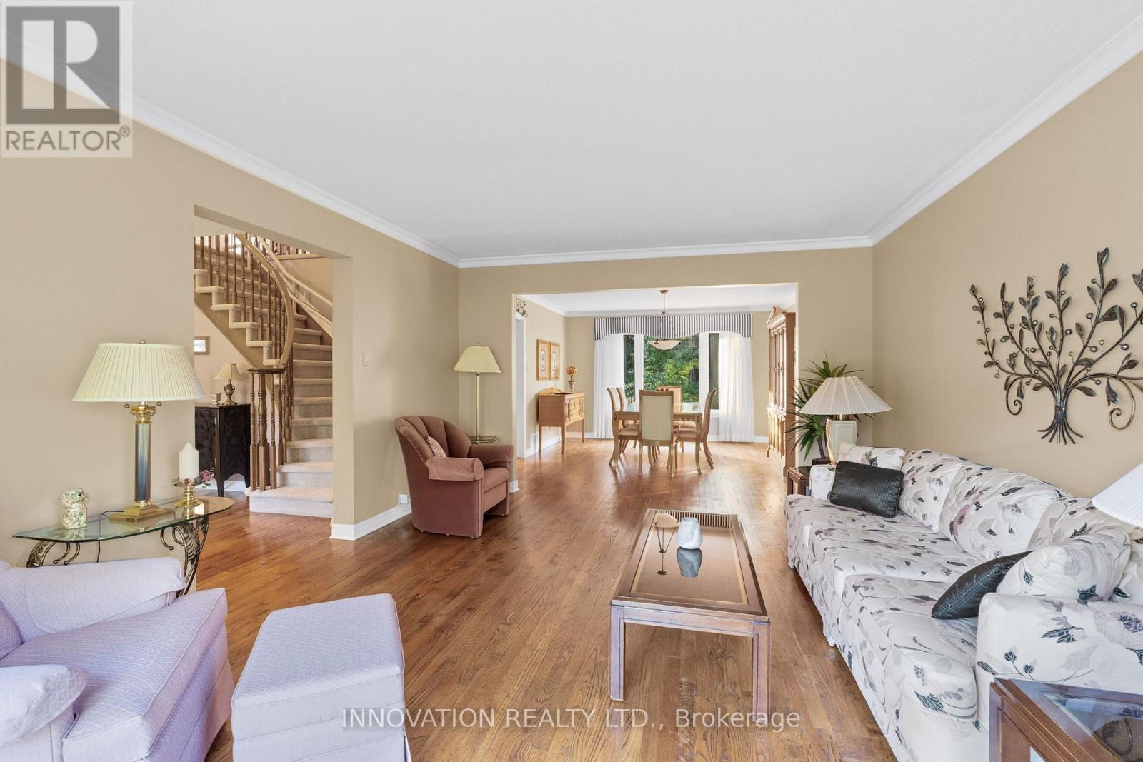 1410 Sherruby Way, Ottawa, ON - Indoor Photo Showing Living Room