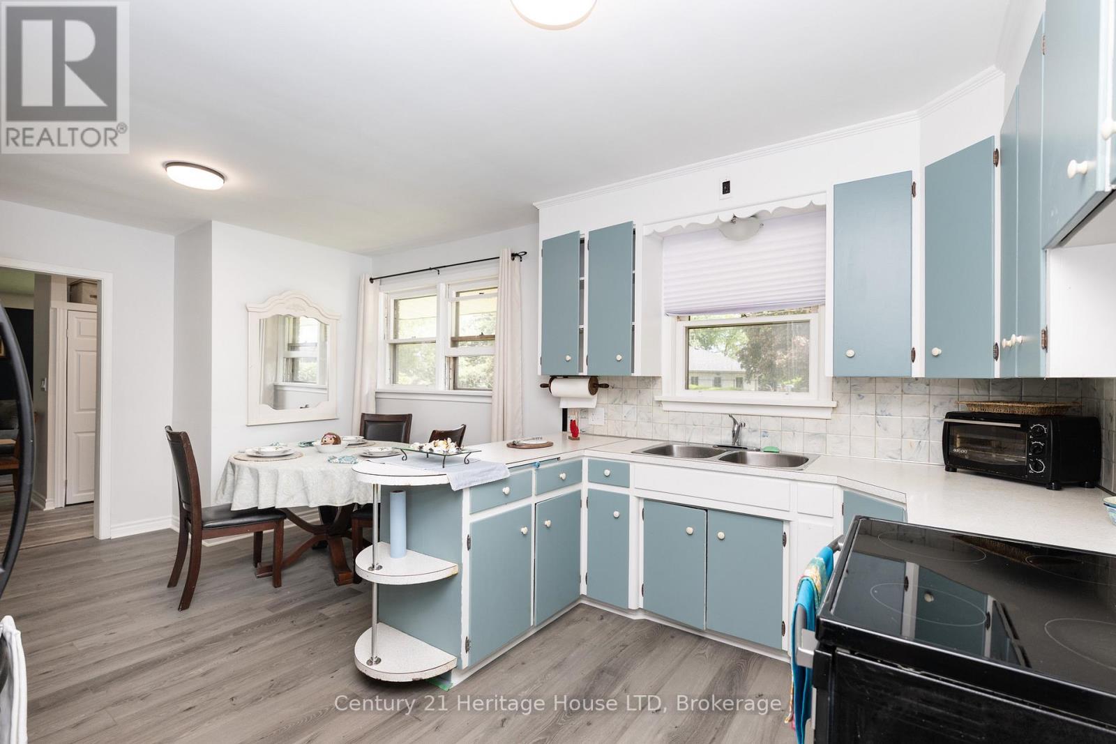 101 Bunting Road, St. Catharines (E. Chester), ON - Indoor