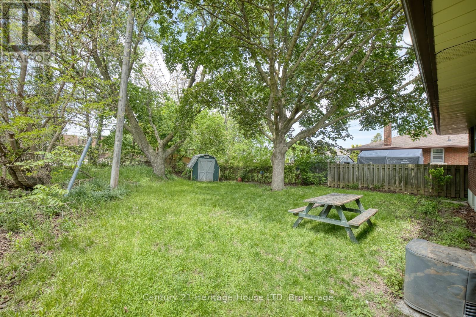 101 Bunting Road, St. Catharines (E. Chester), ON - Outdoor