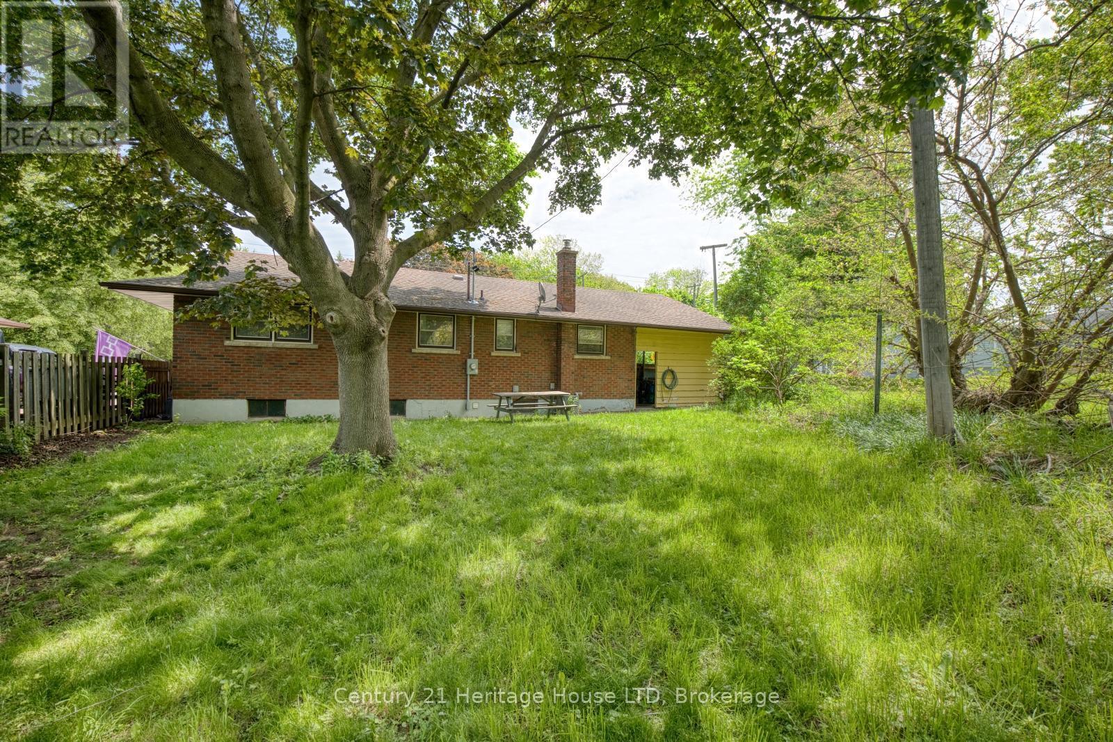 101 Bunting Road, St. Catharines (E. Chester), ON - Outdoor