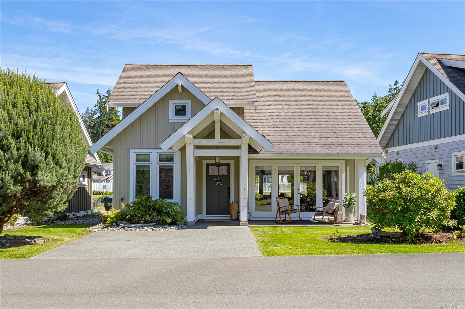 #15-5251 Island Hwy West, Qualicum Beach, BC