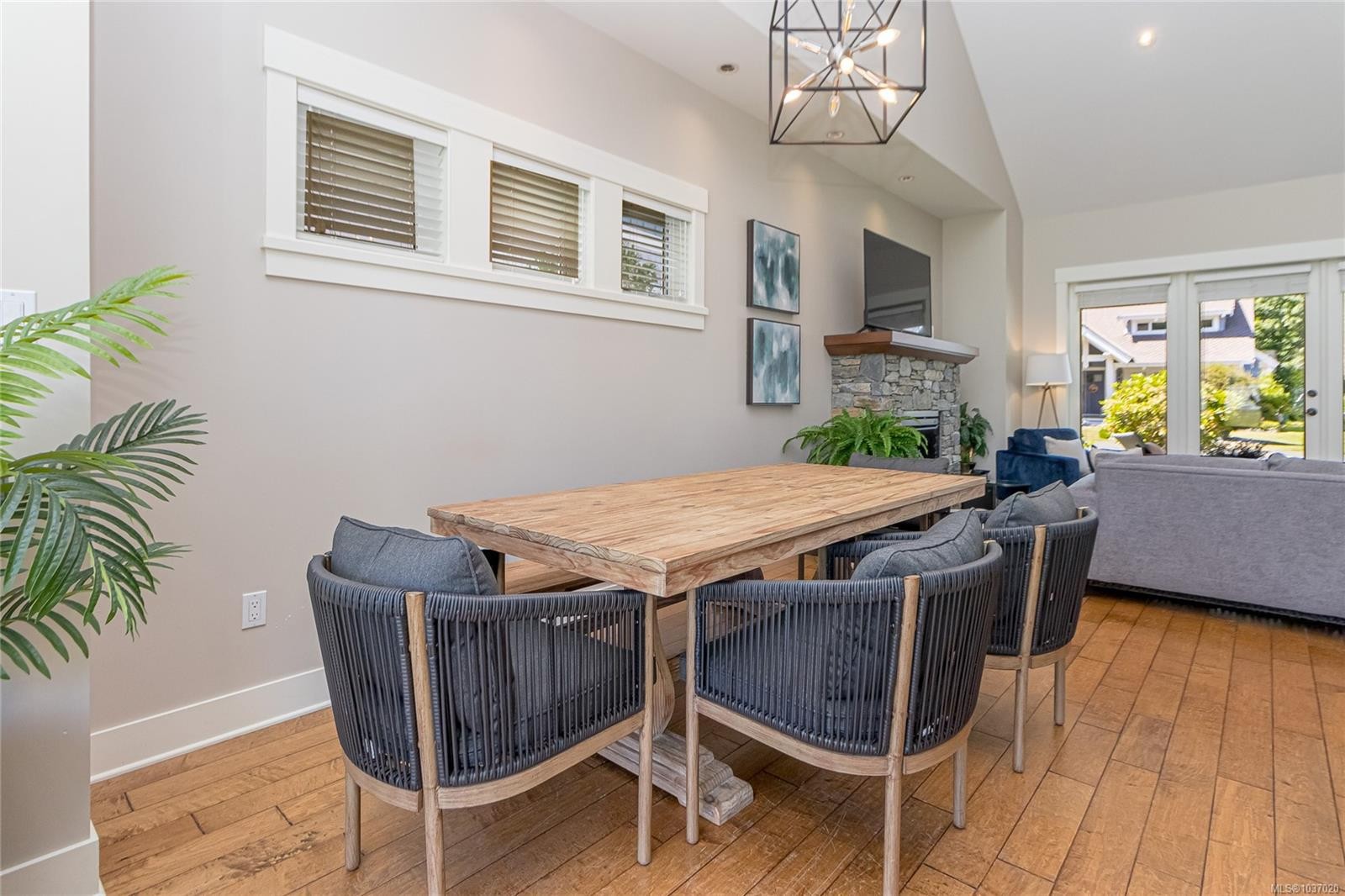 #15-5251 Island Hwy West, Qualicum Beach, BC