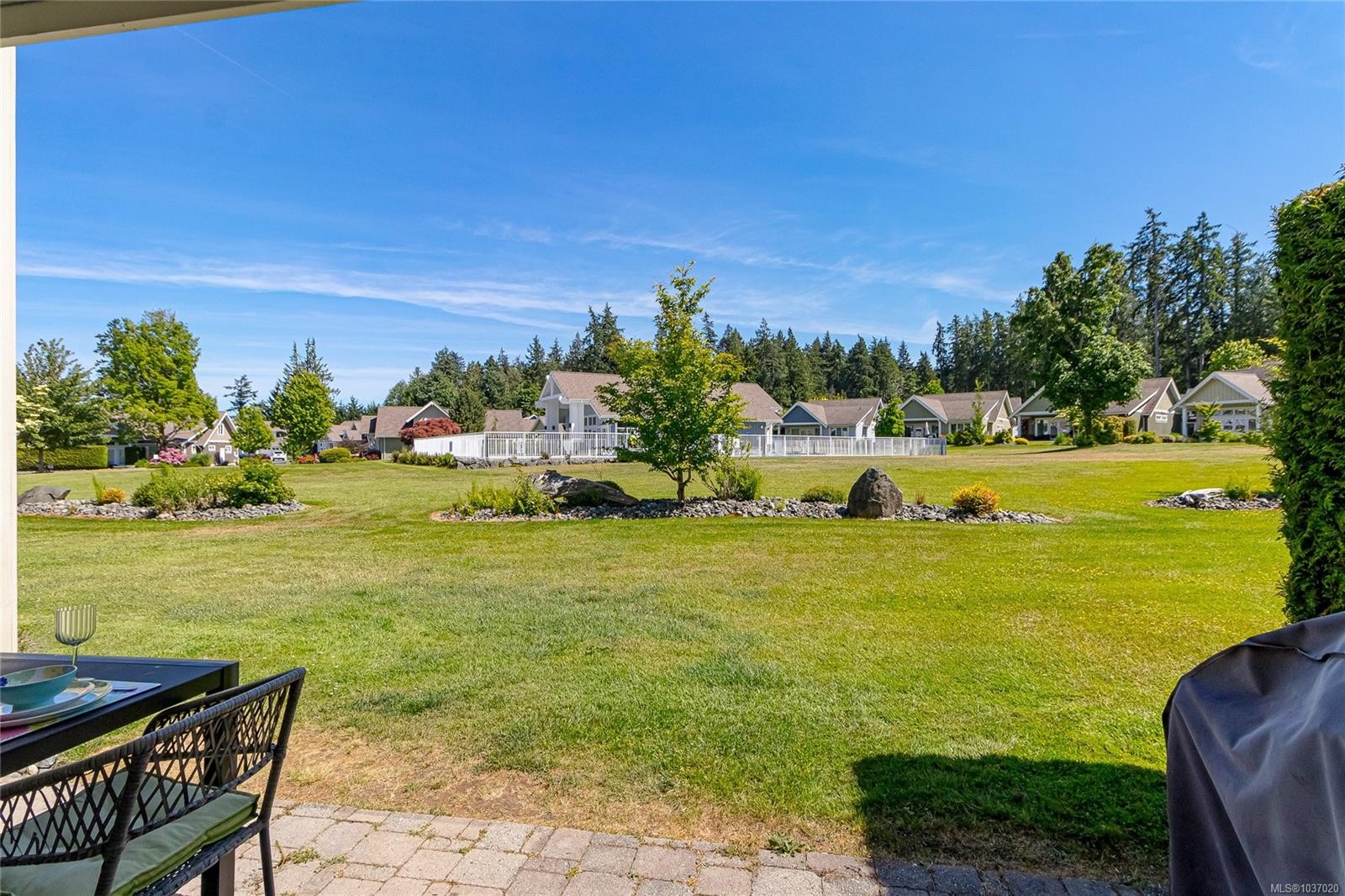 #15-5251 Island Hwy West, Qualicum Beach, BC