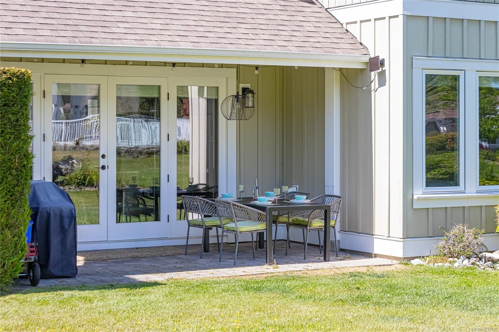 #15-5251 Island Hwy West, Qualicum Beach, BC