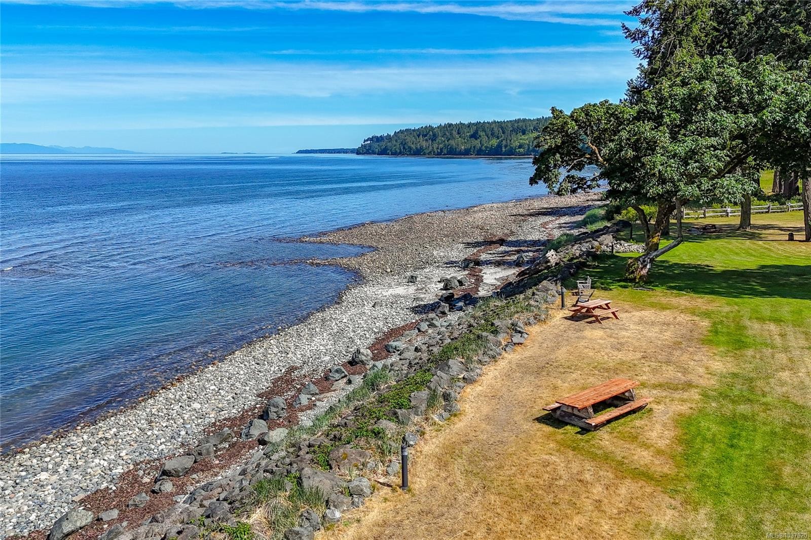 #15-5251 Island Hwy West, Qualicum Beach, BC