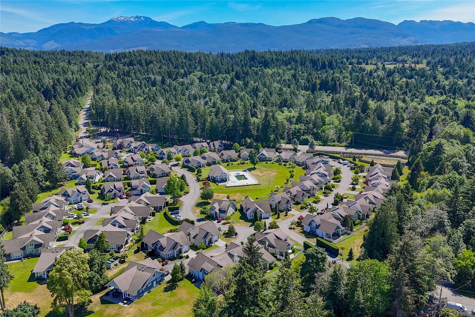 #15-5251 Island Hwy West, Qualicum Beach, BC