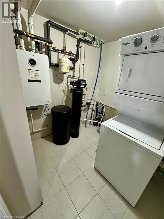 88 Seabrook Drive, Kitchener, ON - Indoor Photo Showing Laundry Room