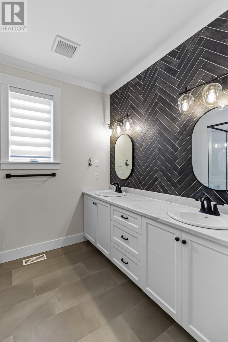 9 Mitchview Estates, Conception Bay South, NL - Indoor Photo Showing Bathroom