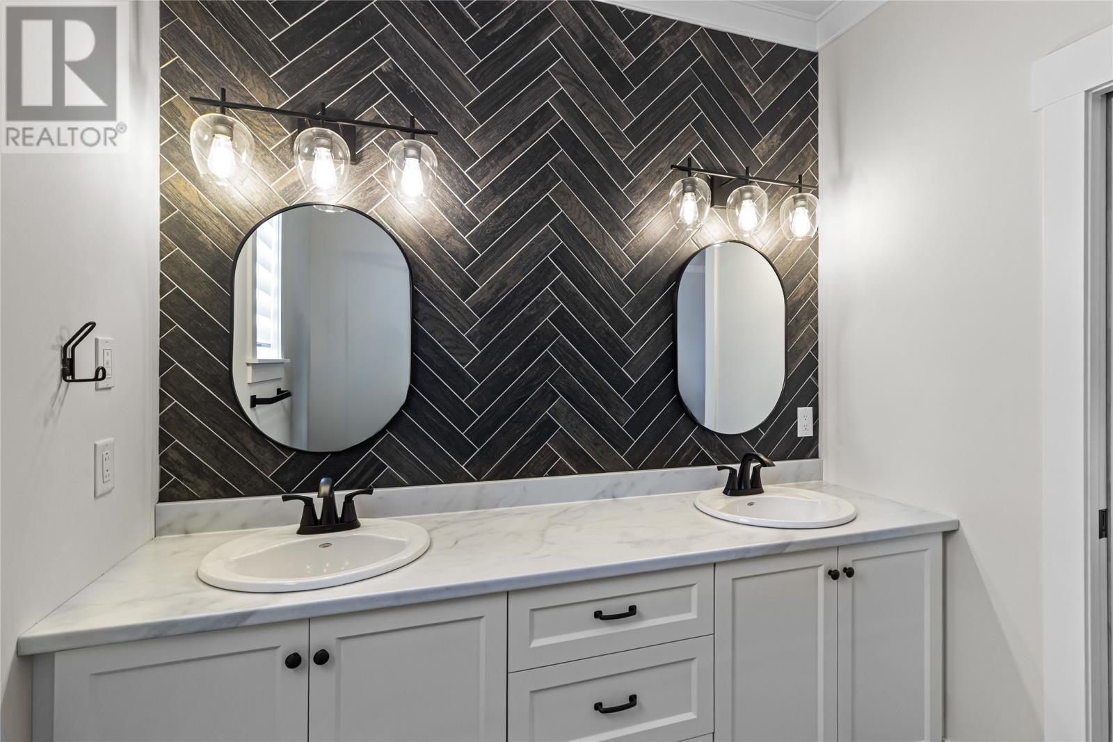 9 Mitchview Estates, Conception Bay South, NL - Indoor Photo Showing Bathroom