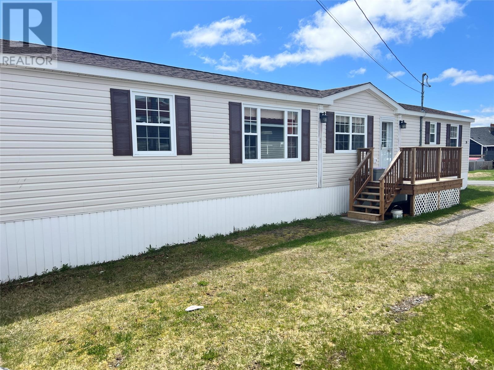 16 Trailer Court, Springdale, NL - Outdoor