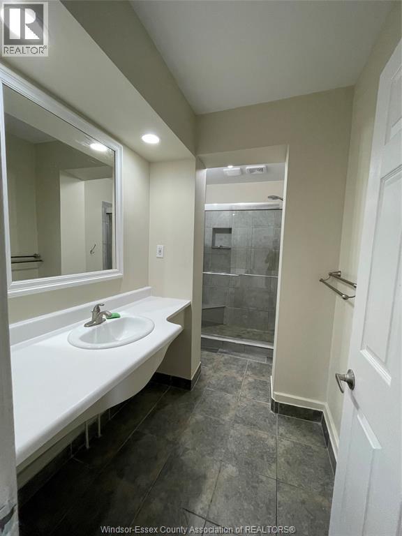 2329 Pillette Unit# 2, Windsor, ON - Indoor Photo Showing Bathroom