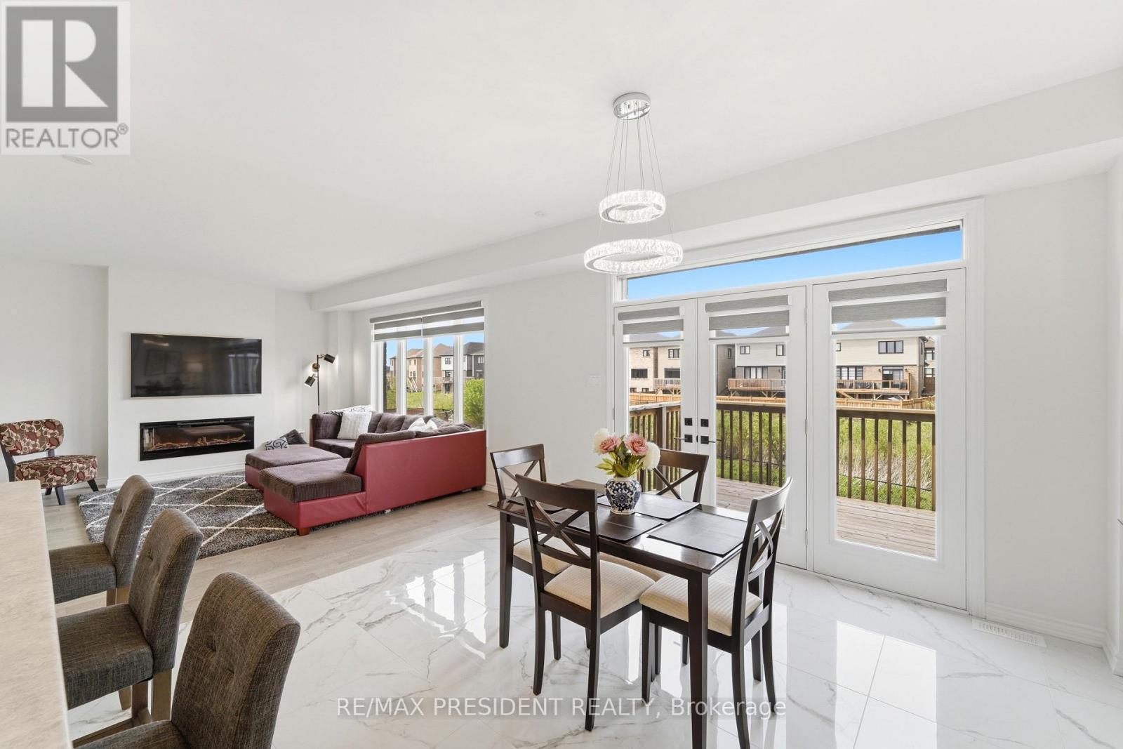 80 Explorer Way, Thorold, ON - Indoor With Fireplace