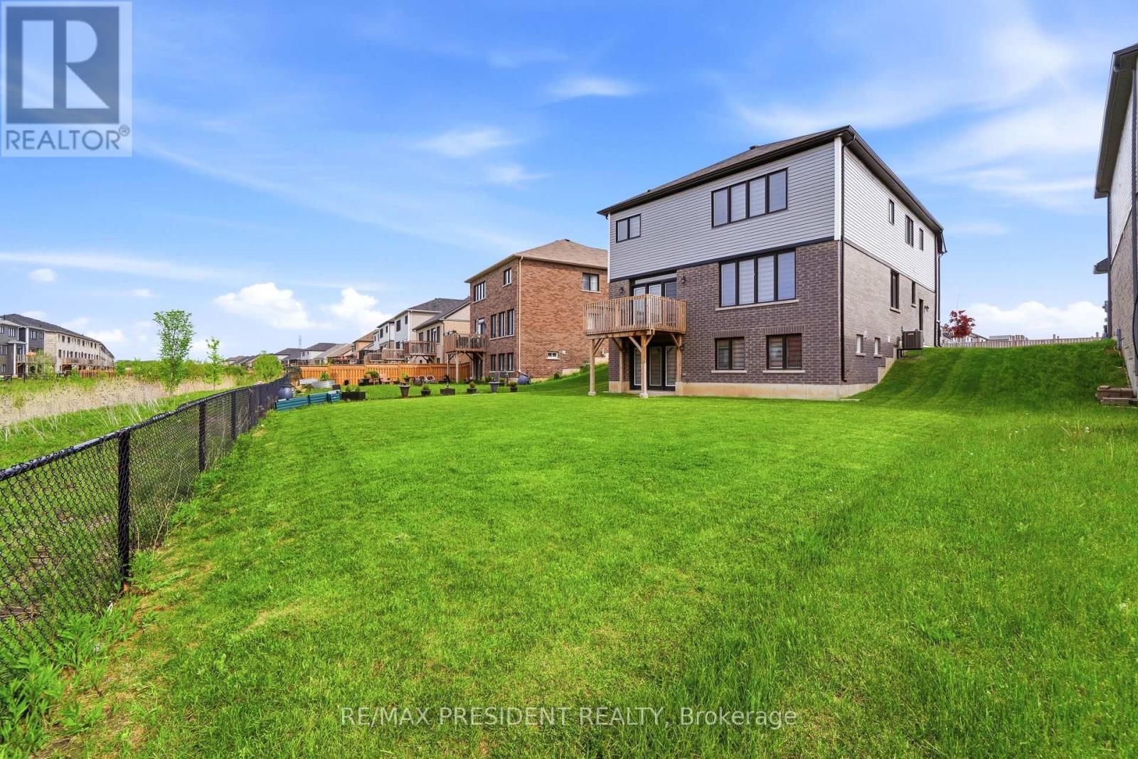 80 Explorer Way, Thorold, ON - Outdoor